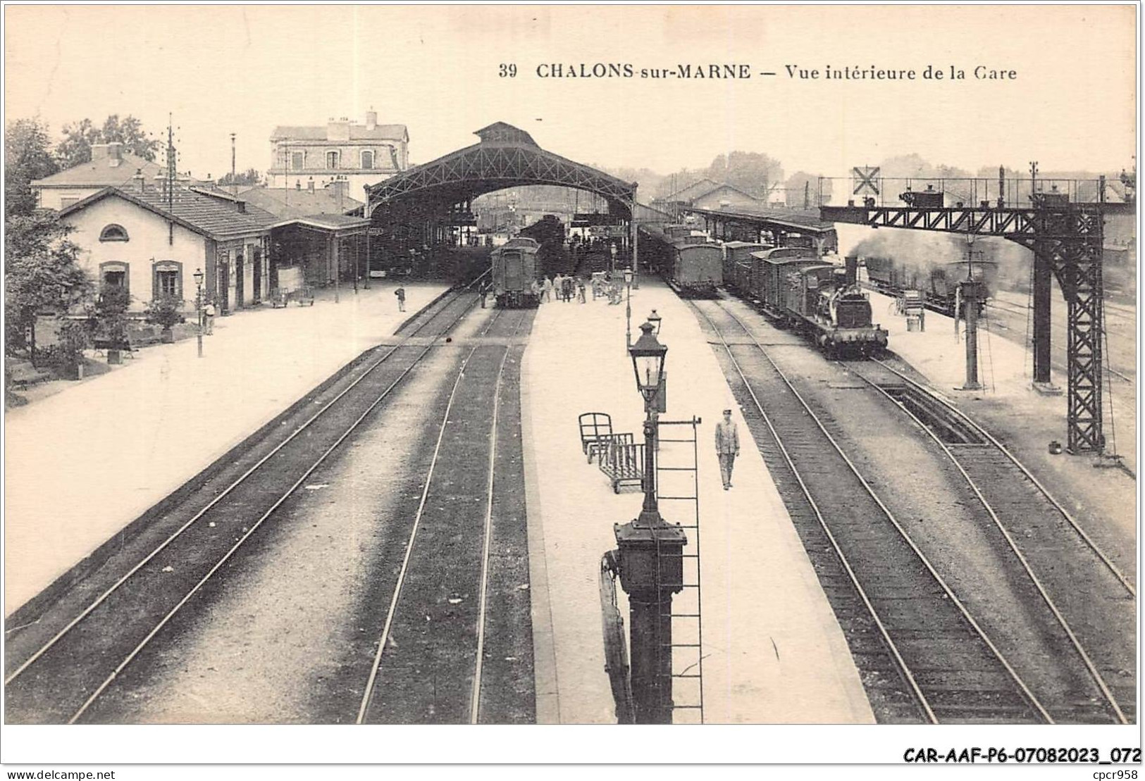 CAR-AAFP6-51-0495 - CHALONS-SUR-MARNE - Vue Intérieure De La Gare - Trains - Châlons-sur-Marne