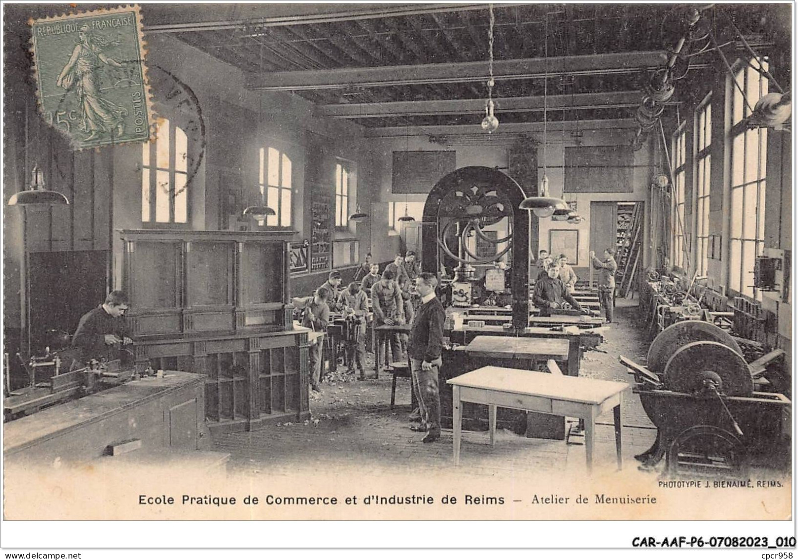 CAR-AAFP6-51-0464 - Ecole Pratique De Commerce Et D'industrie De REIMS - Atelier De Menuiserie - Reims