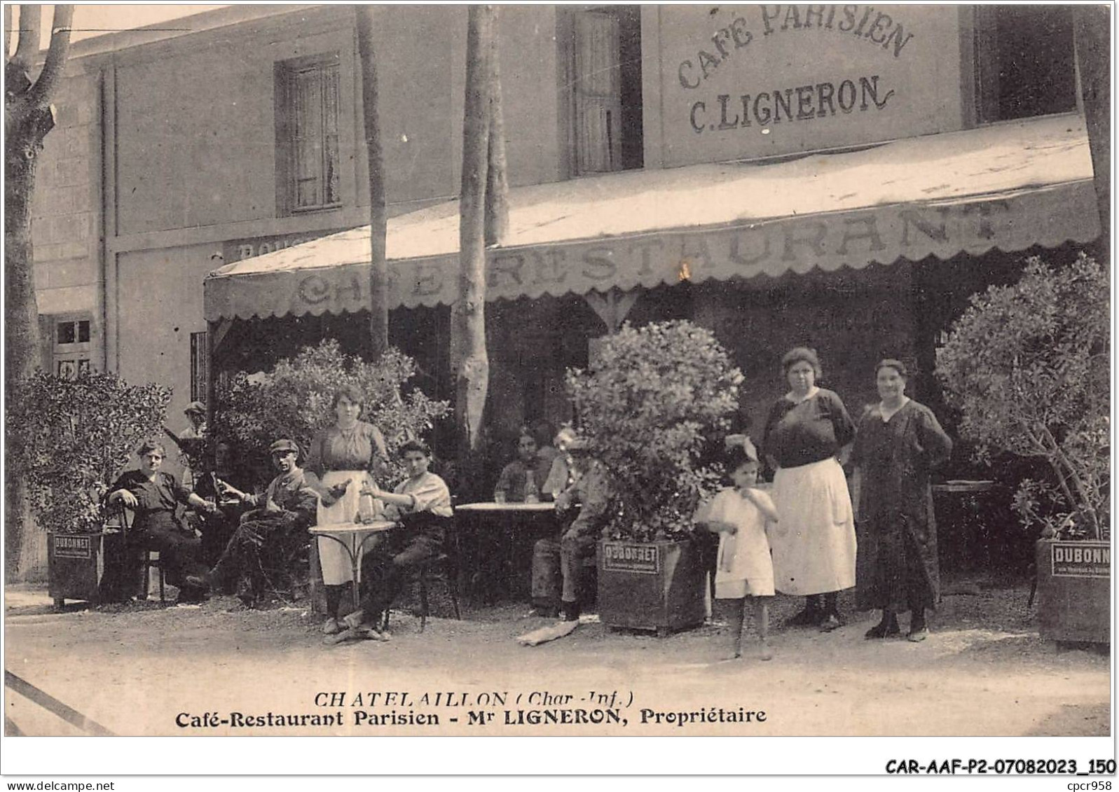 CAR-AAFP2-17-0169 - CHATELAILLON - Café-restaurant Parisien - Mr Ligneron - Propriétaire - Châtelaillon-Plage