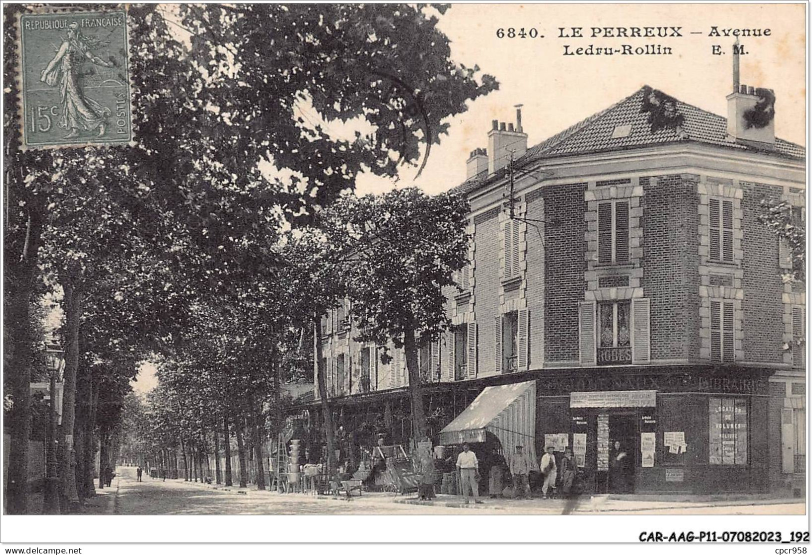 CAR-AAGP11-94-1093 - LE PERREUX - Avenue Ledru-Rollin - Le Perreux Sur Marne