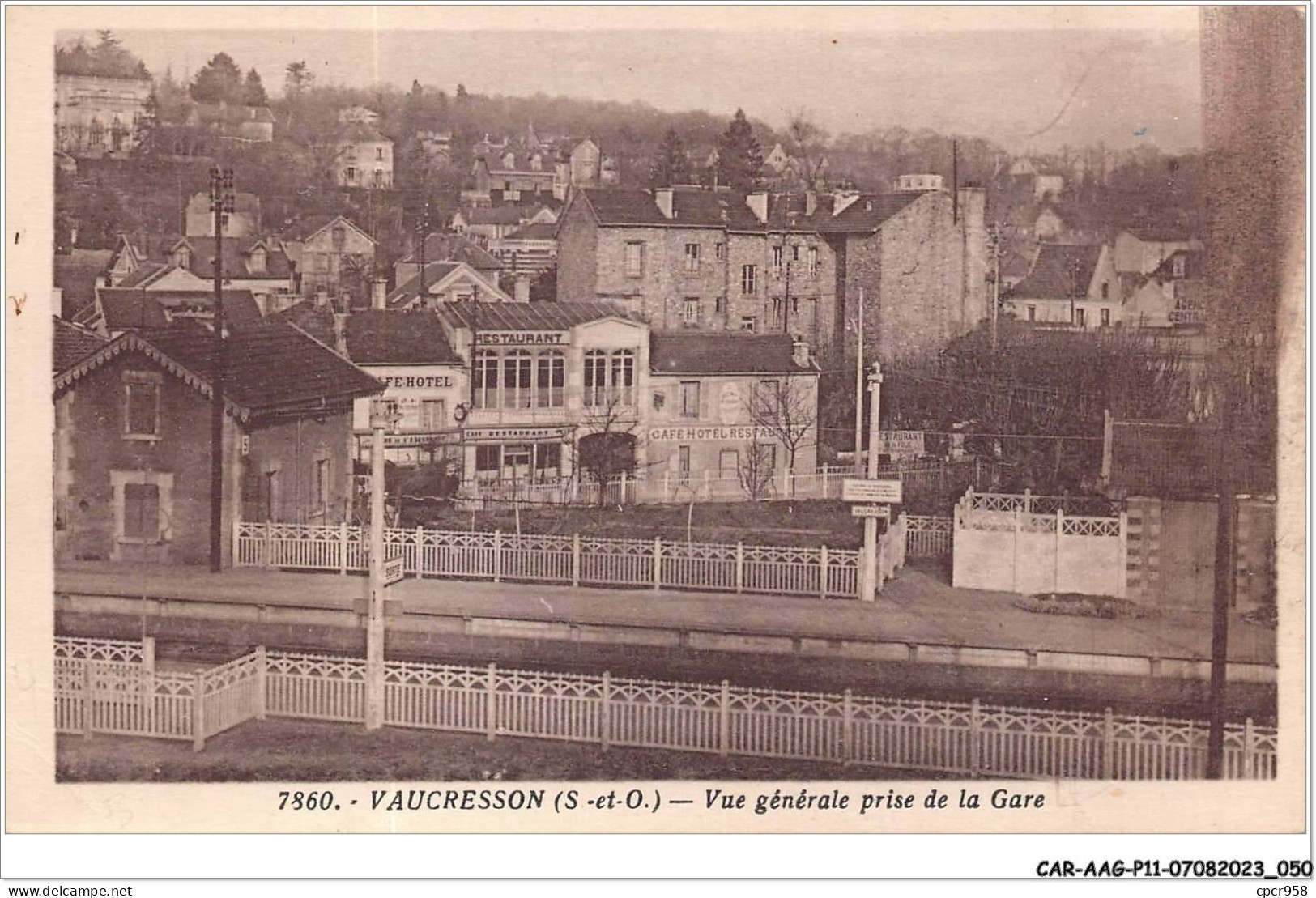 CAR-AAGP11-92-1022 - VAUCRESSON - Vue Générale Prise De La Gare  - Vaucresson