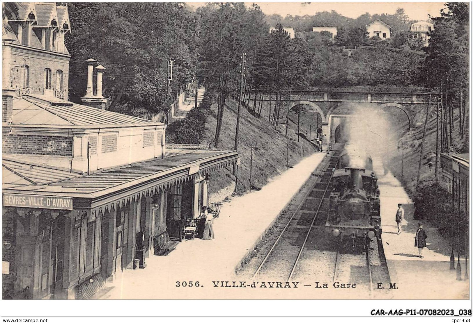 CAR-AAGP11-92-1016 - VILLE-D'AVRAY - La Gare - Train - Ville D'Avray