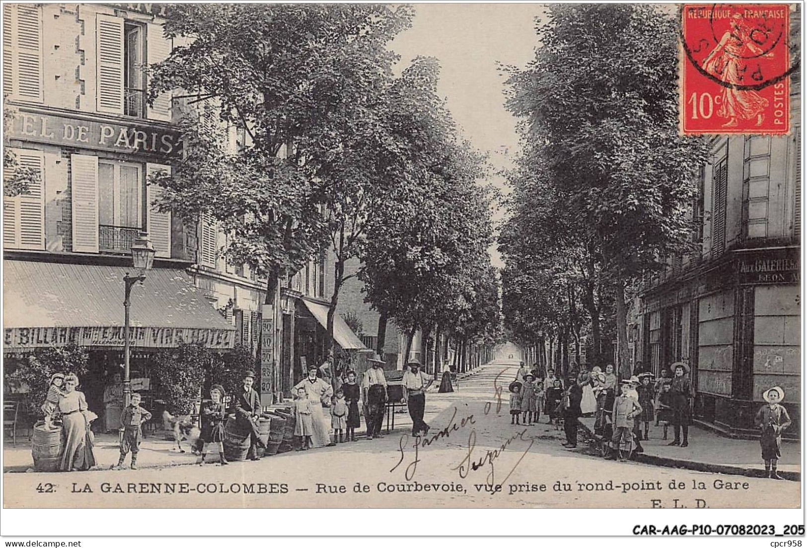 CAR-AAGP10-92-0995 - LA GARENNE-COLOMBES - Rue De Courboie - Vue Prise Du Rond-point De La Gare - ELD - La Garenne Colombes