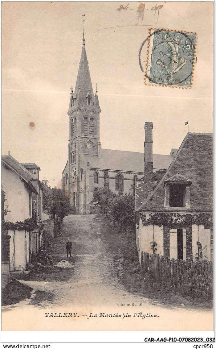 CAR-AAGP10-89-0908 - VALLERY - La Montée De L' Eglise  - Other & Unclassified