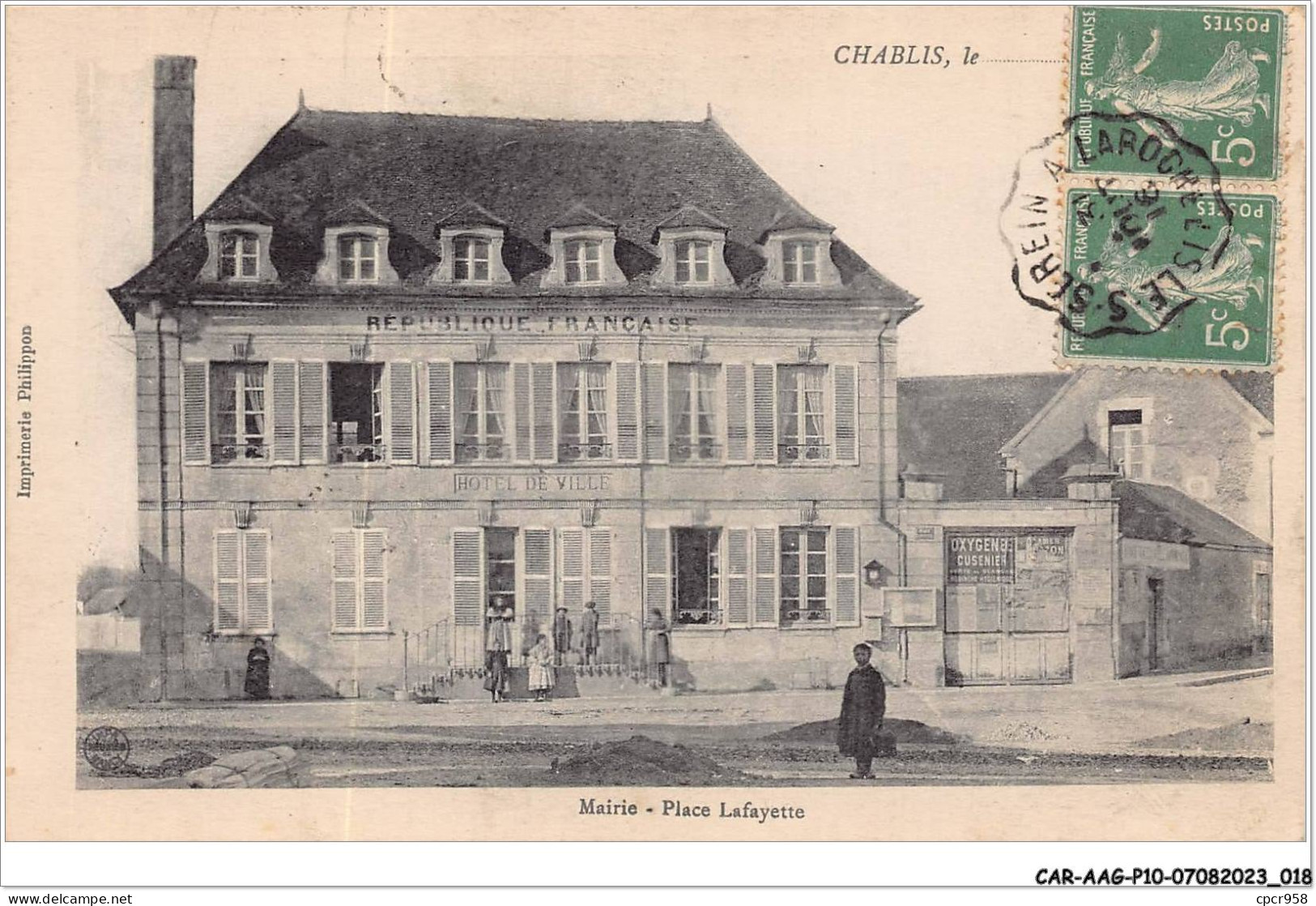 CAR-AAGP10-89-0901 - CHABLIS - Mairie - Place Lafayette - Villeneuve-la-Guyard