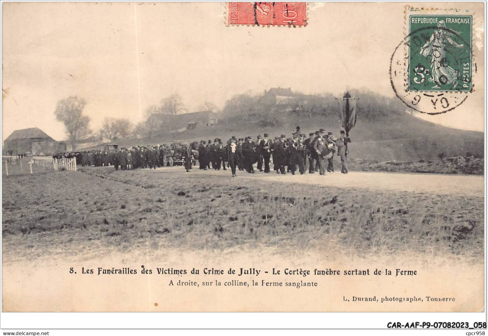 CAR-AAFP9-89-0784 - Les Funérailles Des Victimes Du Crime De JULLY - Le Cortège Funèbre Sortant De La Ferme - Other & Unclassified