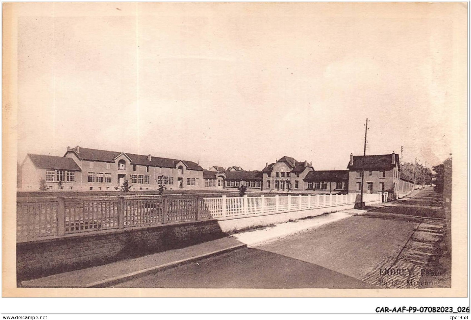 CAR-AAFP9-89-0768 - MIGENNES - Groupe Scolaire Paul Fourrey - Vue D'ensemble - Migennes