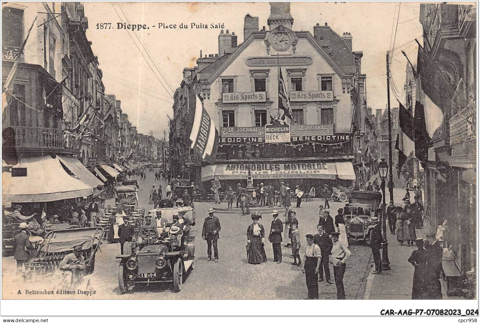 CAR-AAGP7-76-0583 - DIEPPE - Place Du Puits-Salé - Auomobiles Motobloc - Dieppe