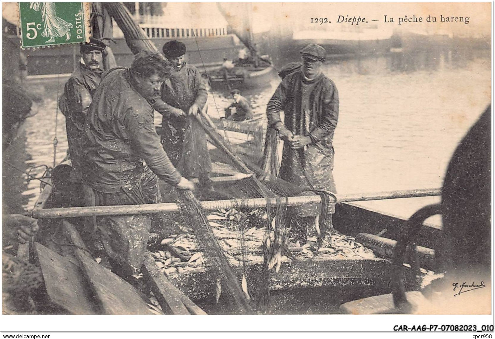 CAR-AAGP7-76-0576 - DIEPPE - La Peche Du Hareng  - Dieppe