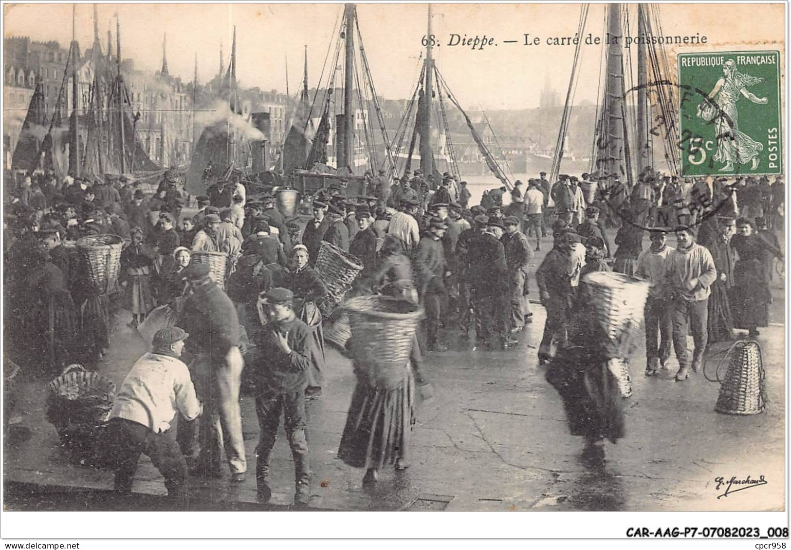 CAR-AAGP7-76-0575 - DIEPPE - Le Carré De La Poissonnerie  - Dieppe