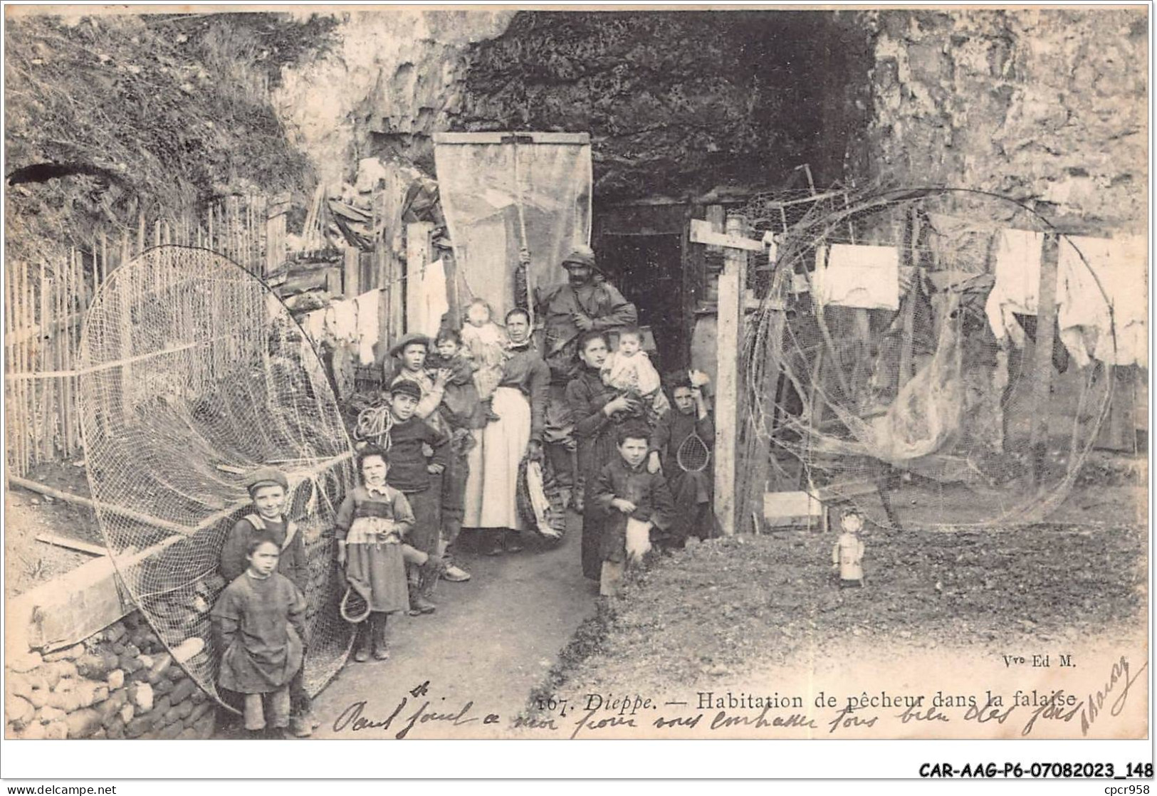 CAR-AAGP6-76-0557 - DIEPPE - Habitation De Pecheur Dans La Falaise - Dieppe