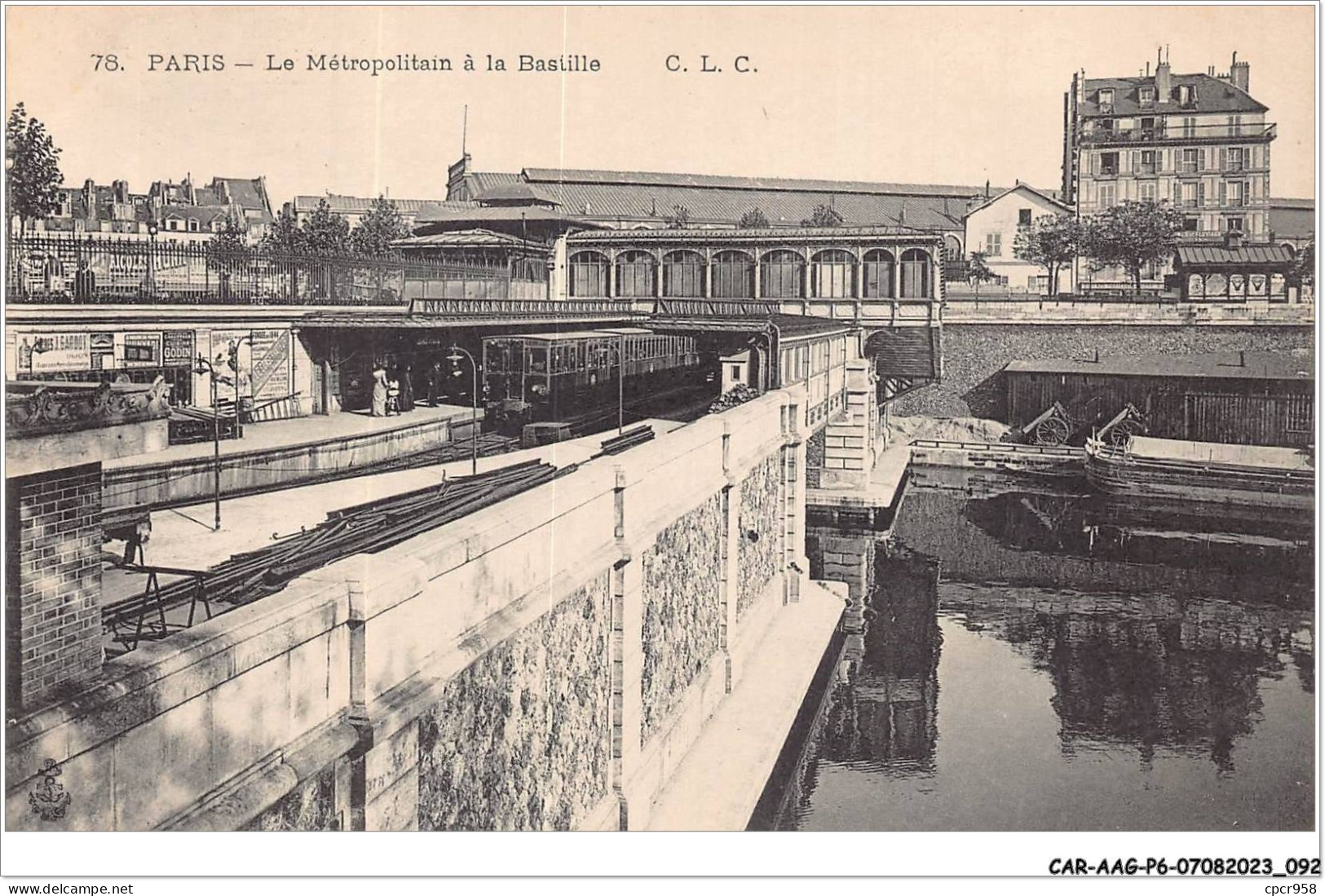 CAR-AAGP6-75-0529 - PARIS XII - Le Metropolitan à La Bastille - Metro - Paris (12)