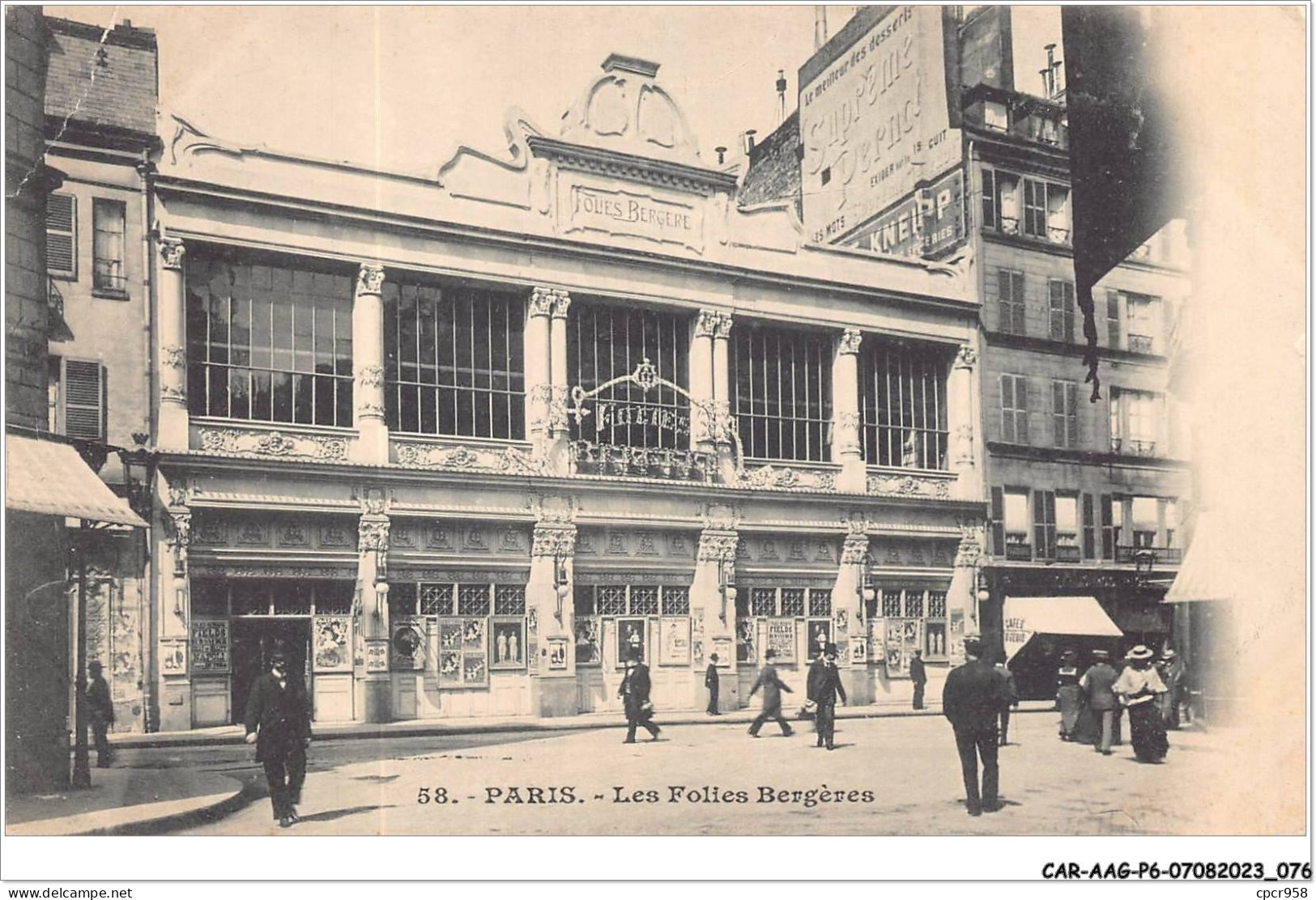 CAR-AAGP6-75-0521 - PARIS IX - Les Folies Bergeres - Carte Pliee, Vendue En L'etat - Distretto: 09