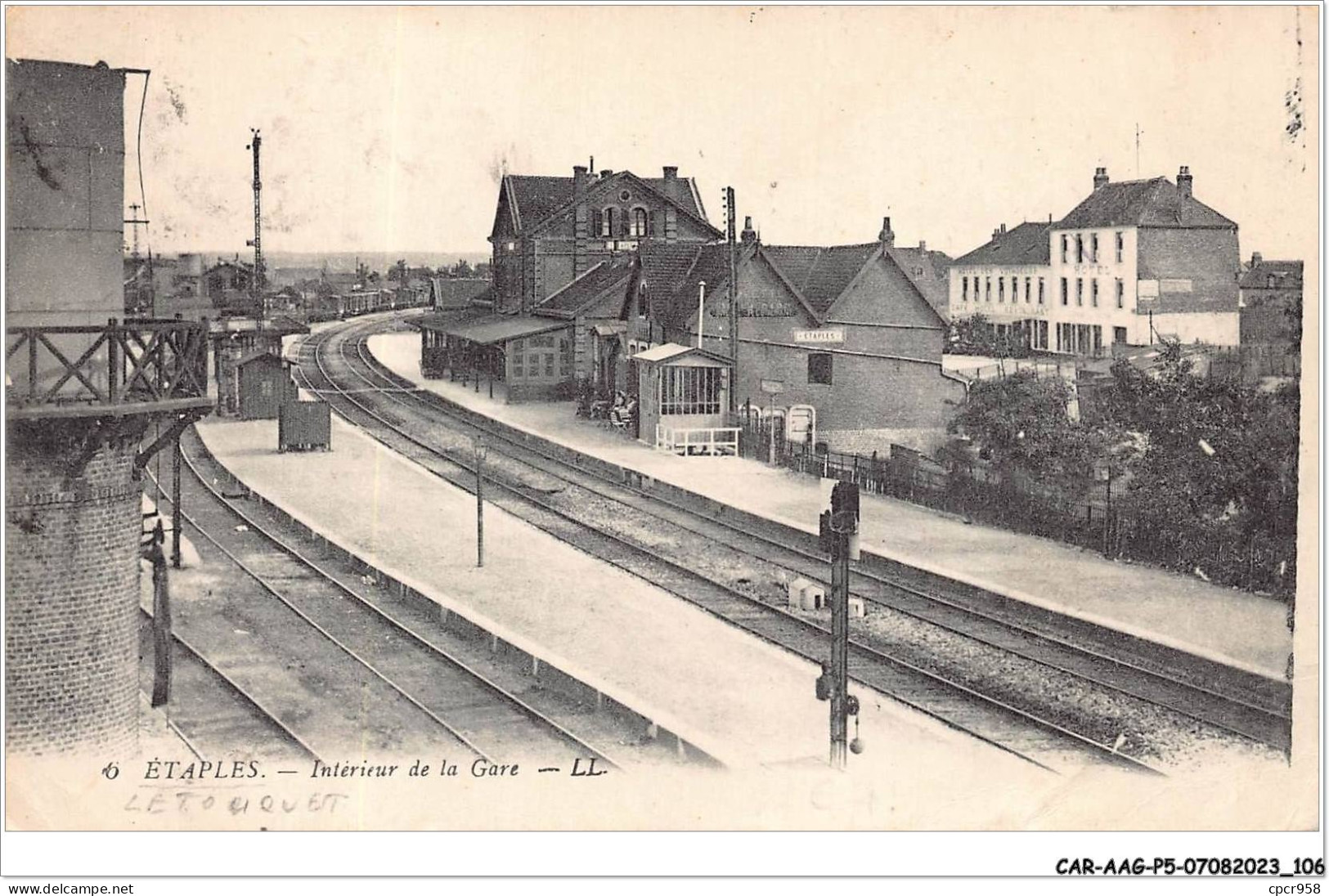 CAR-AAGP5-62-0435 - ETAPLES - Interieur De La Gare  - Etaples