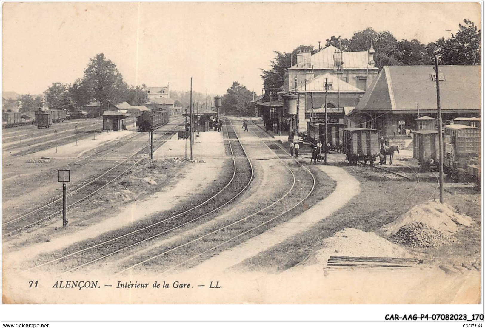 CAR-AAGP4-61-0375 - ALENCON - Interieur De La Gare  - Train - Carte Vendue En L'etat - Alencon