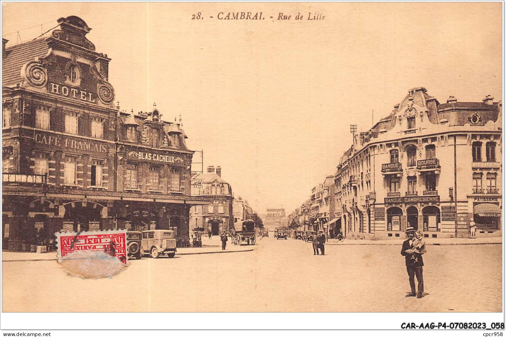 CAR-AAGP4-59-0319 - CAMBRAI - Rue De Lille - Hotel, Cafe Français - Cambrai