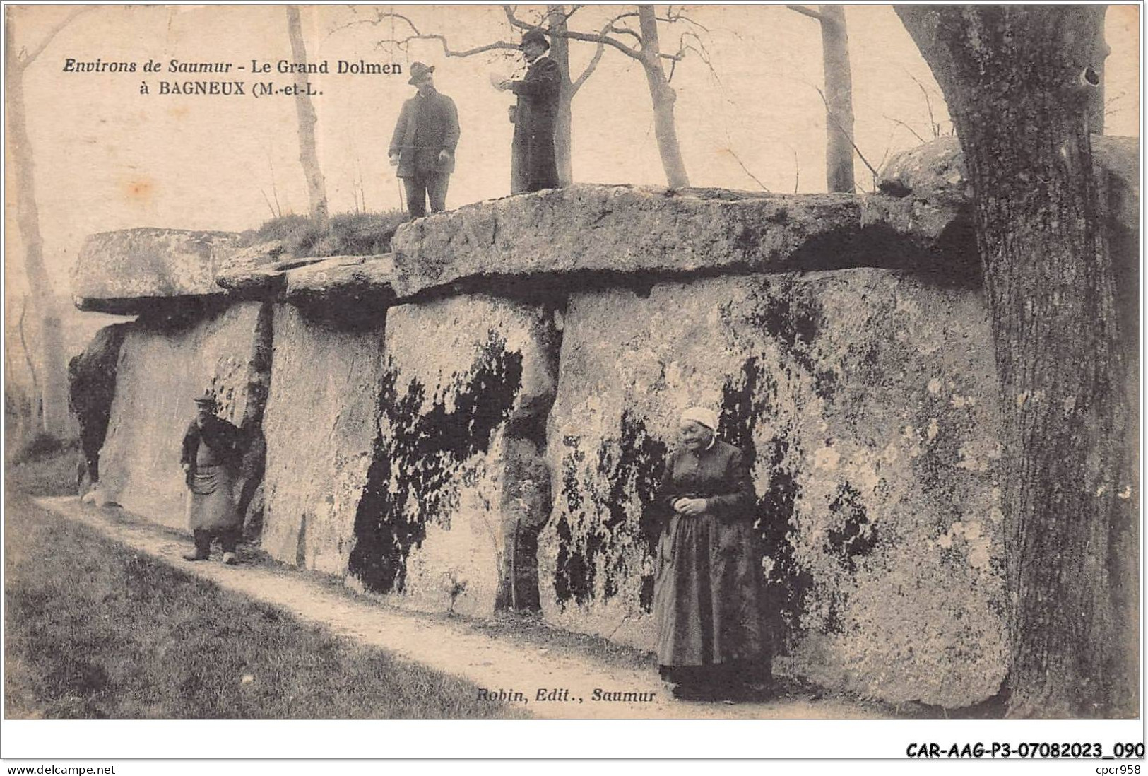 CAR-AAGP3-49-0245 - Environs De SAUMUR - Le Grand Dolmen à BAGNEUX - Saumur