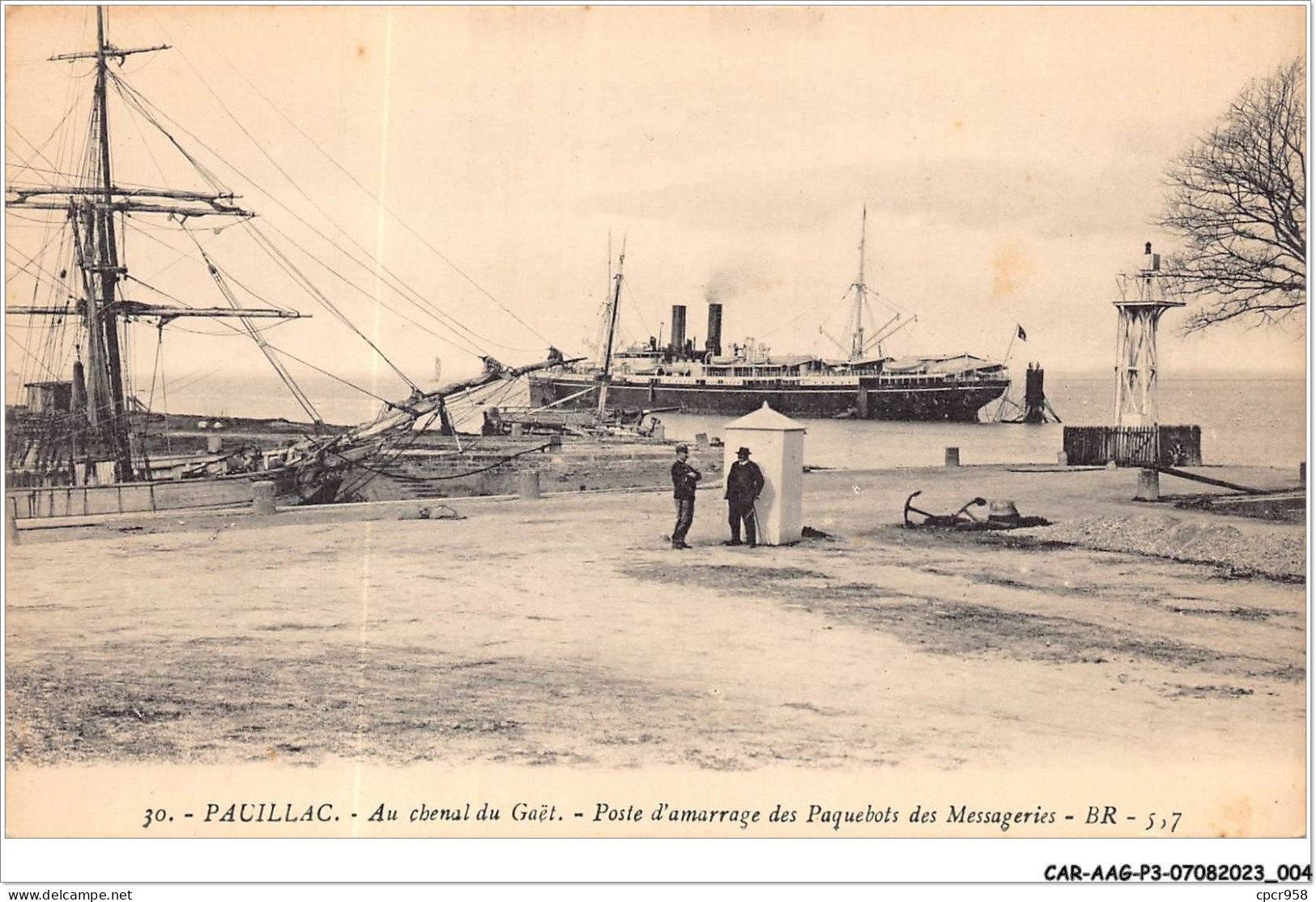 CAR-AAGP3-33-0202 - PAUILLAC - Au Chenal Du Gaet - Poste D'amarrage Des Paquebots Des Messageries - Pauillac