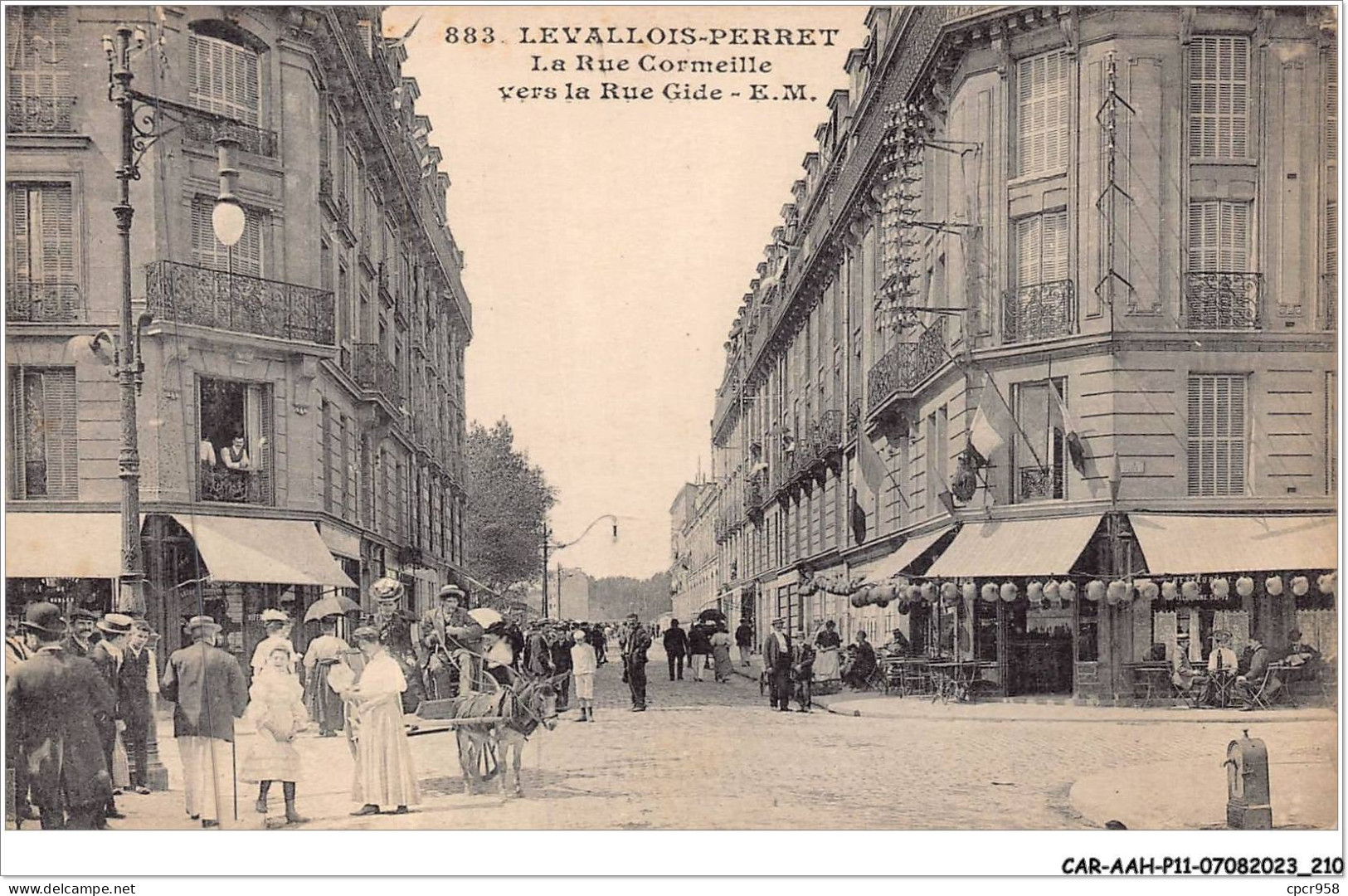 CAR-AAHP11-92-1066 - LEVALLOIS-PERRET - La Rue Cormeille Vers La Rue Rue Gide - Levallois Perret