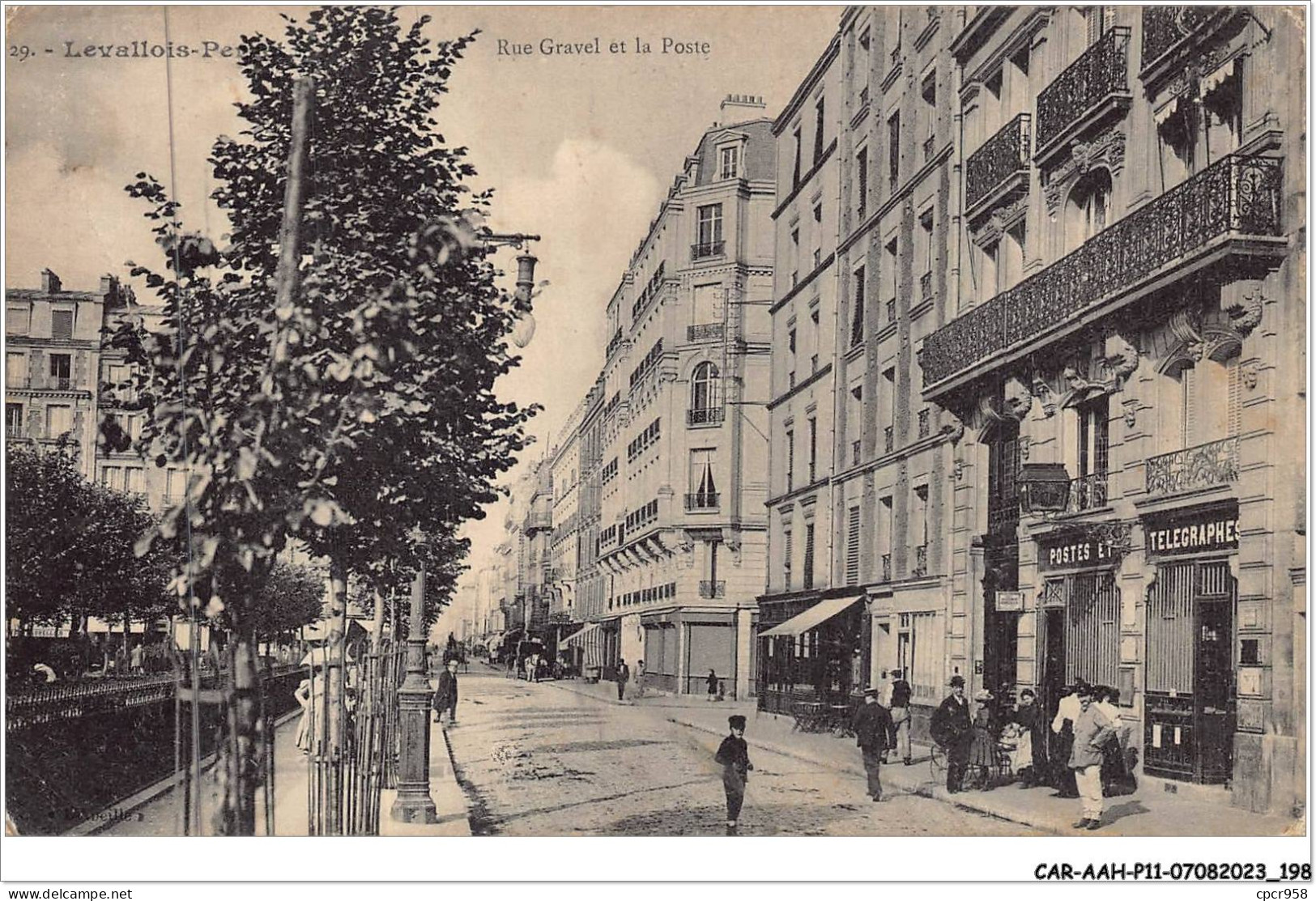 CAR-AAHP11-92-1060 - LEVALLOIS-PERRET - Rue Gravel Et La Poste - Levallois Perret