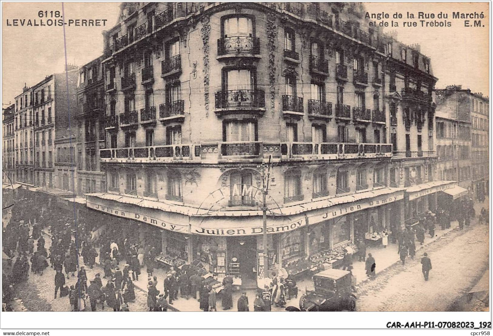 CAR-AAHP11-92-1057 - LEVALLOIS-PERRET - Angle De La Rue Du Marché Et De La Rue Trébois - Julien Damoy - Levallois Perret