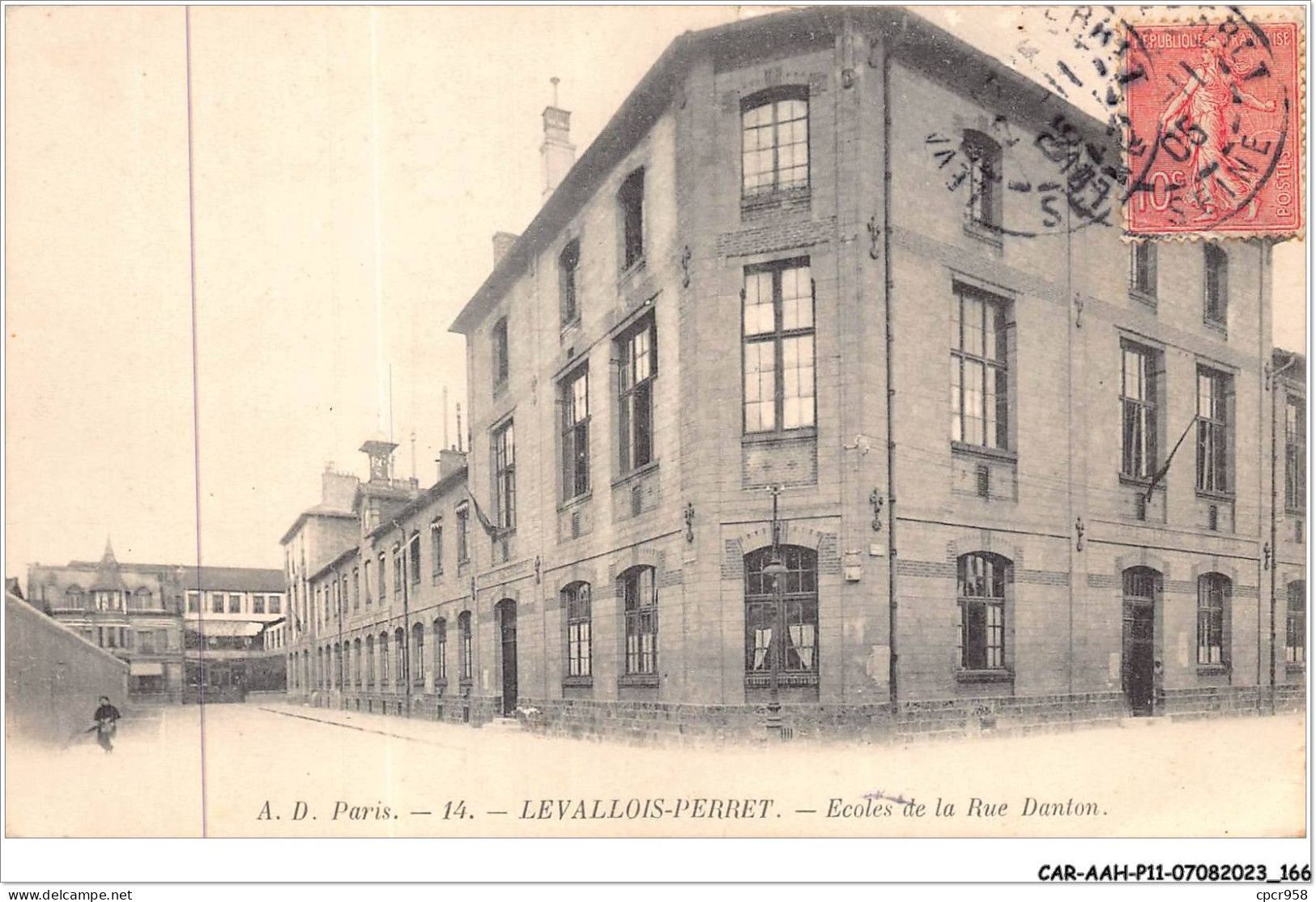 CAR-AAHP11-92-1044 - LEVALLOIS-PERRET - écoles De La Rue Danton - Levallois Perret