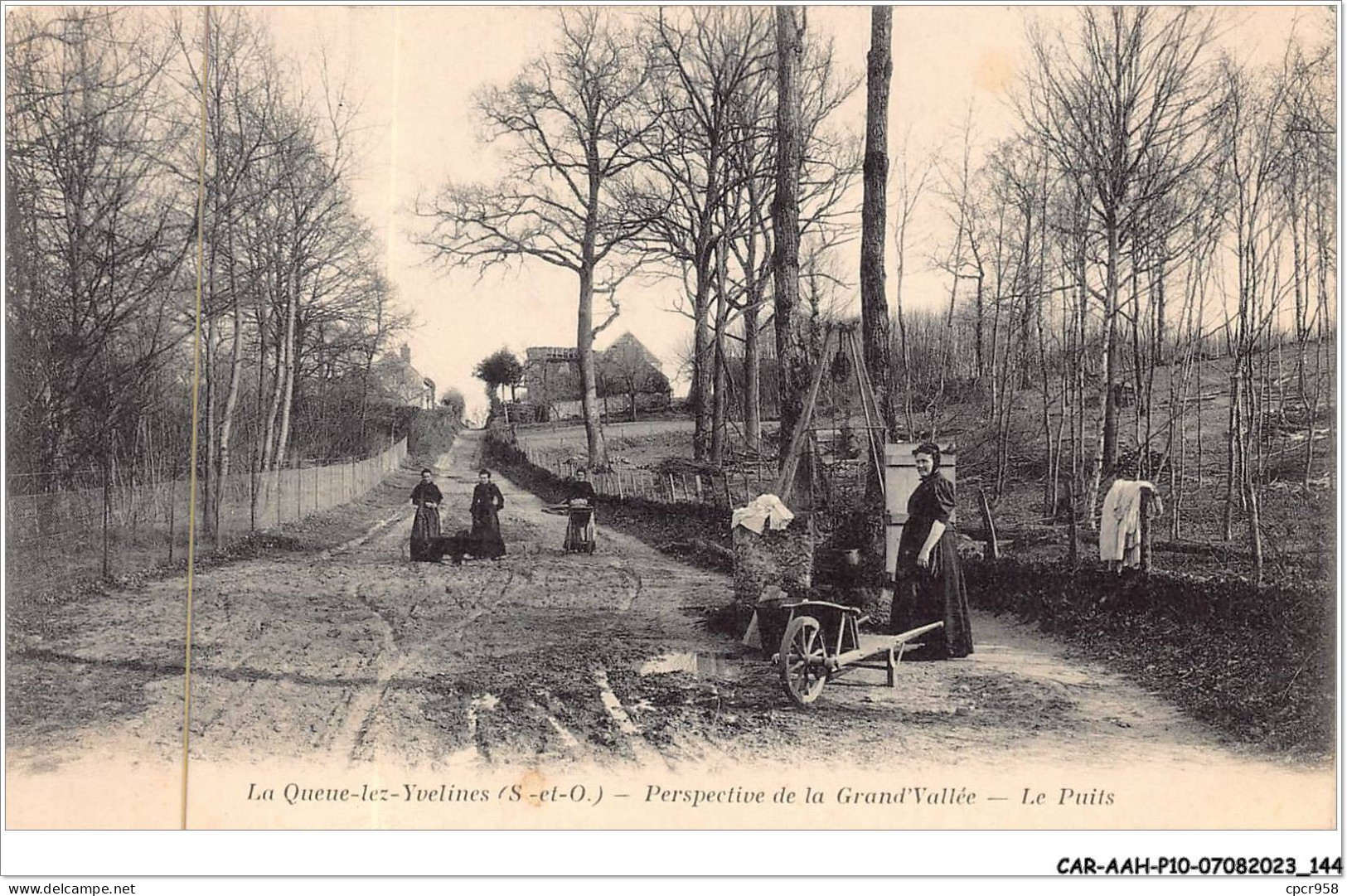 CAR-AAHP10-78-0938 - LA QUEUE-LEZ-YVELINES - Perspective De La Grande Vallée - Le Puits - Other & Unclassified