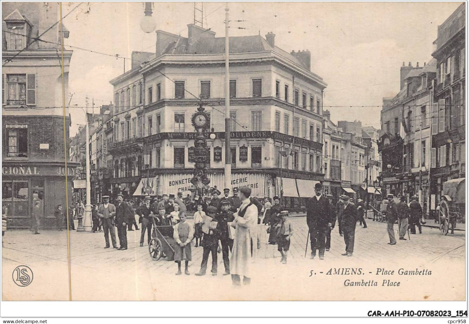 CAR-AAHP10-78-0943 - AMIENS - Place Gambetta - Amiens