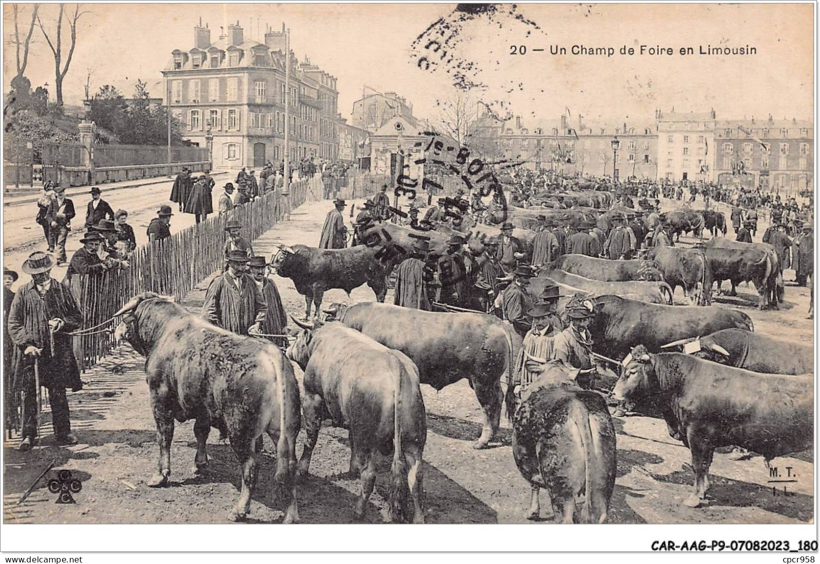 CAR-AAGP9-87-0872 - LIMOGES - Un Champs De Foire En Limousin - Agriculture - Limoges