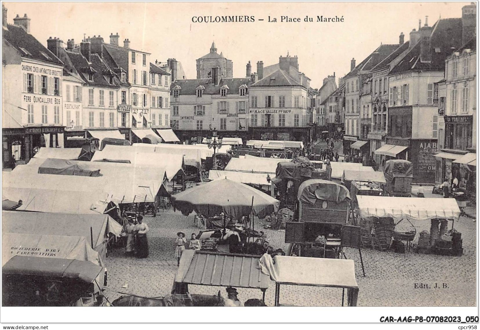 CAR-AAGP8-77-0702 - COULOMMIERS - La Place Du Marché - Coulommiers