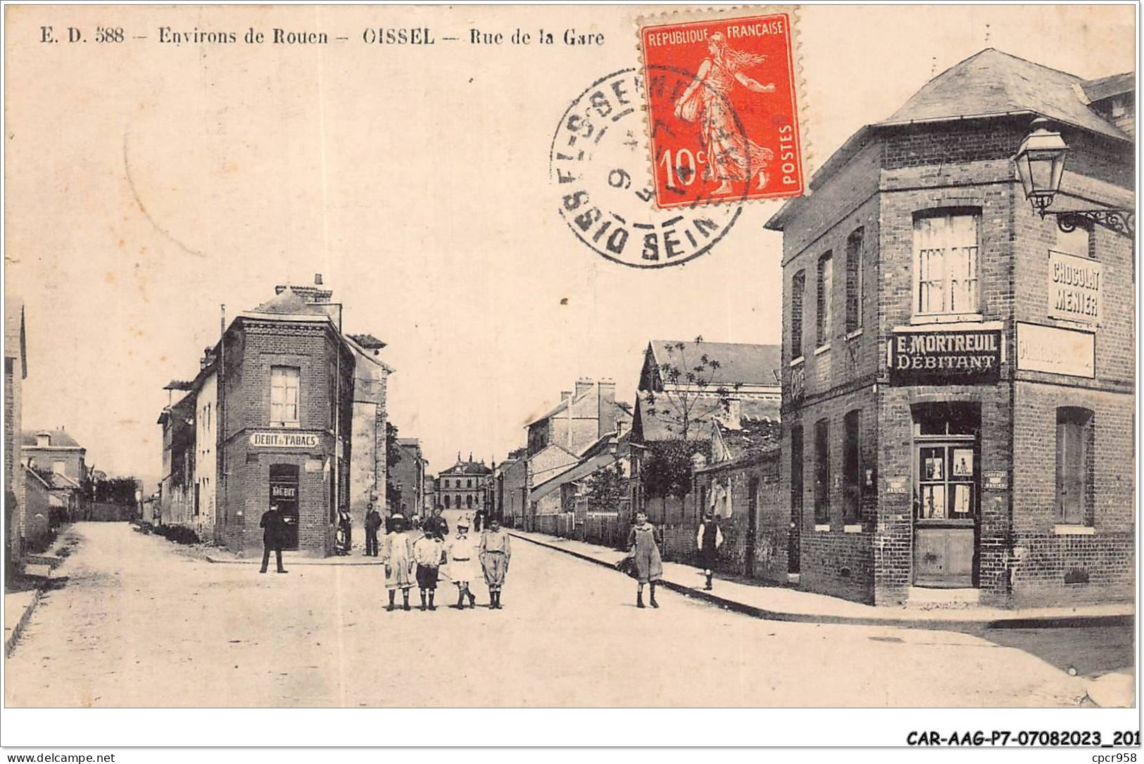 CAR-AAGP7-76-0671 - OISSEL - Rue De La Gare  - E. Mortreuil Debitant - Rouen