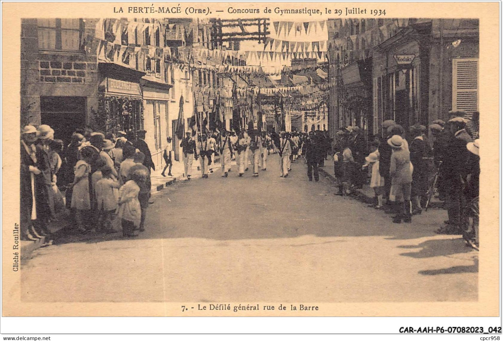 CAR-AAHP6-61-0497 - LA FERTE-MACE - Lle Défilé Général Rue De La Barre - Concours De Gymnastique - La Ferte Mace