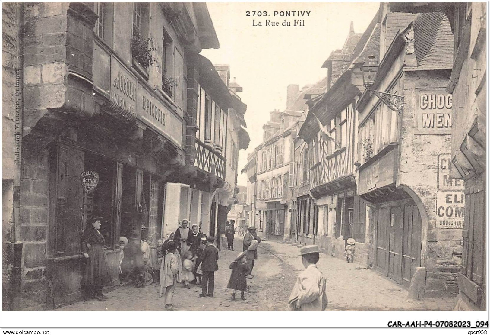 CAR-AAHP4-56-0332 - PONTIVY - La Rue Du Fil - Epicerie - Pontivy