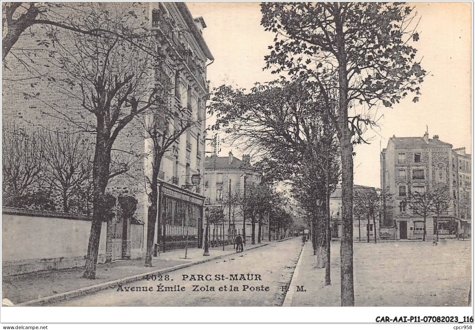 CAR-AAIP11-94-1038 - PARC ST MAUR - Avenue Emile Zola Et La Poste - Saint Maur Des Fosses