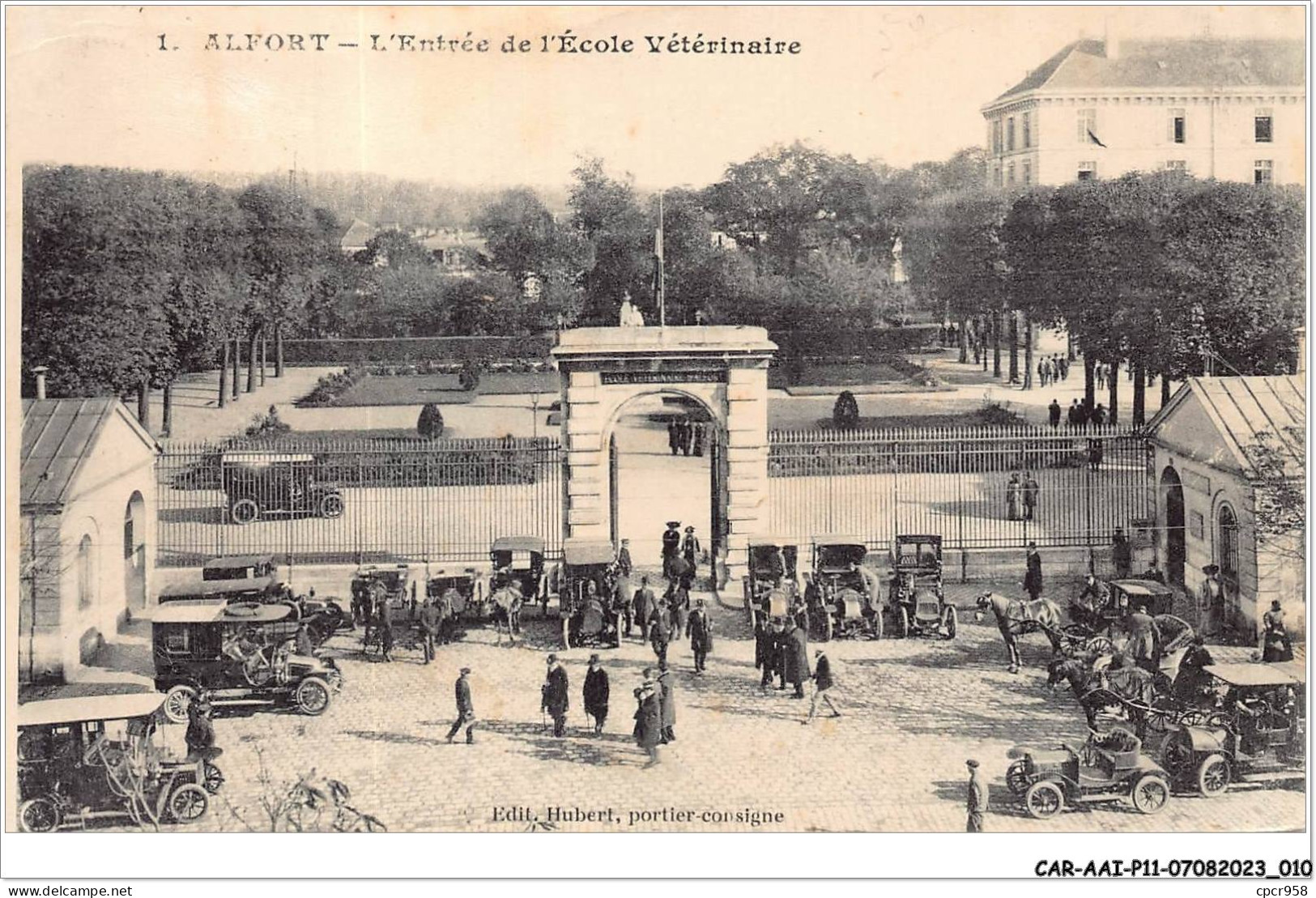 CAR-AAIP11-94-0985 - ALFORT - L'entrée De L'ecole Vétérinaire  - Alfortville