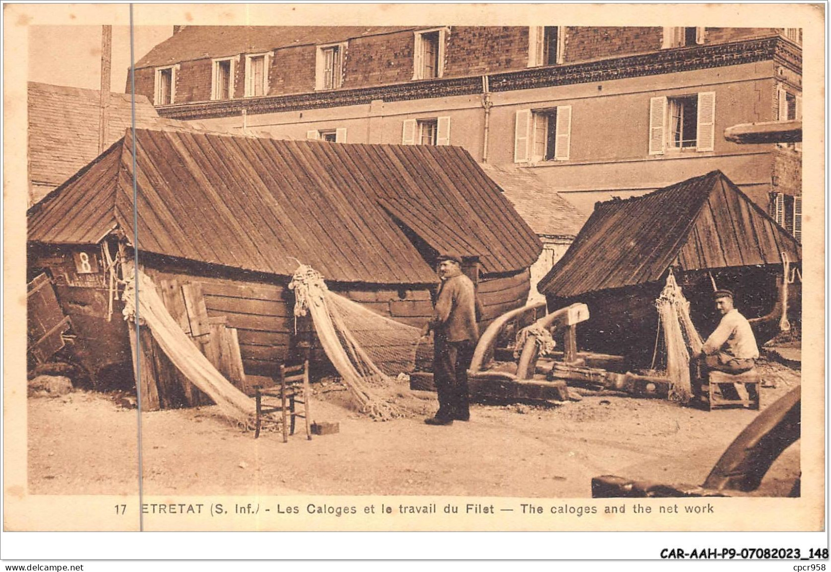 CAR-AAHP9-76-0844 - ETRETAT - Les Caloges Et Le Travail Du Filet - Etretat