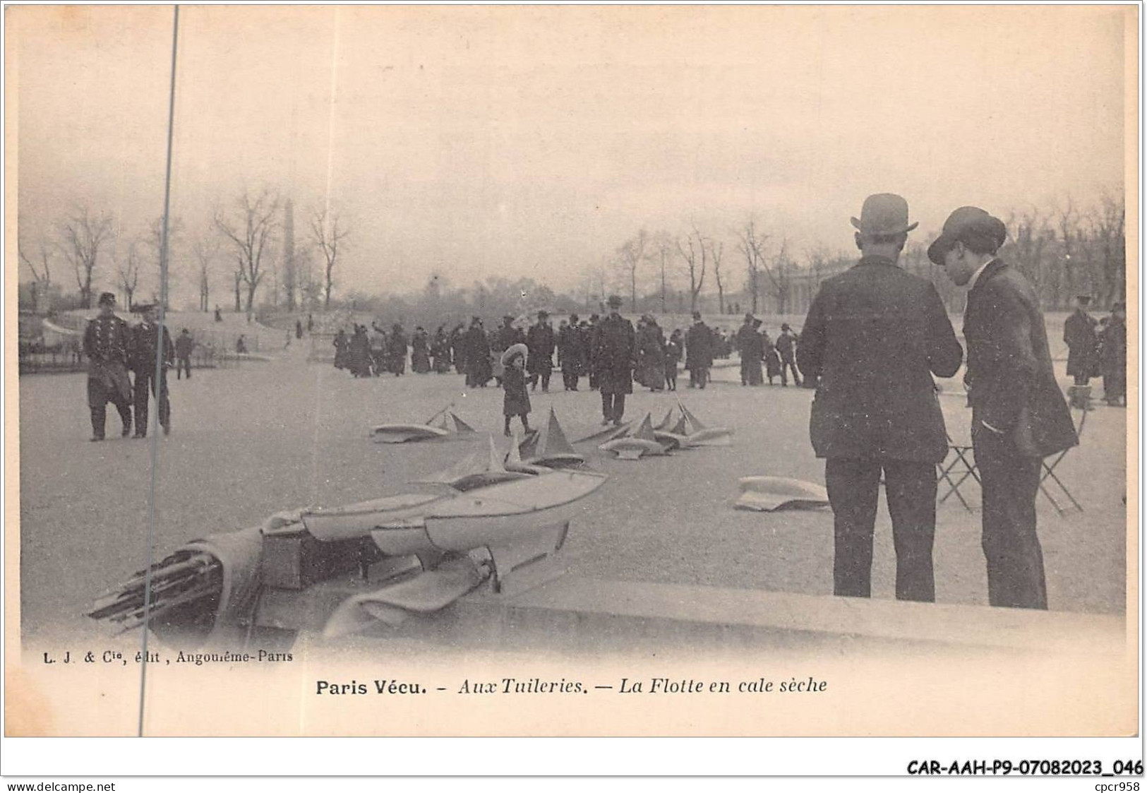 CAR-AAHP9-75-0793 - PARIS VECU - Aux Tuileries - La Flotte En Cale Sèche - Other & Unclassified