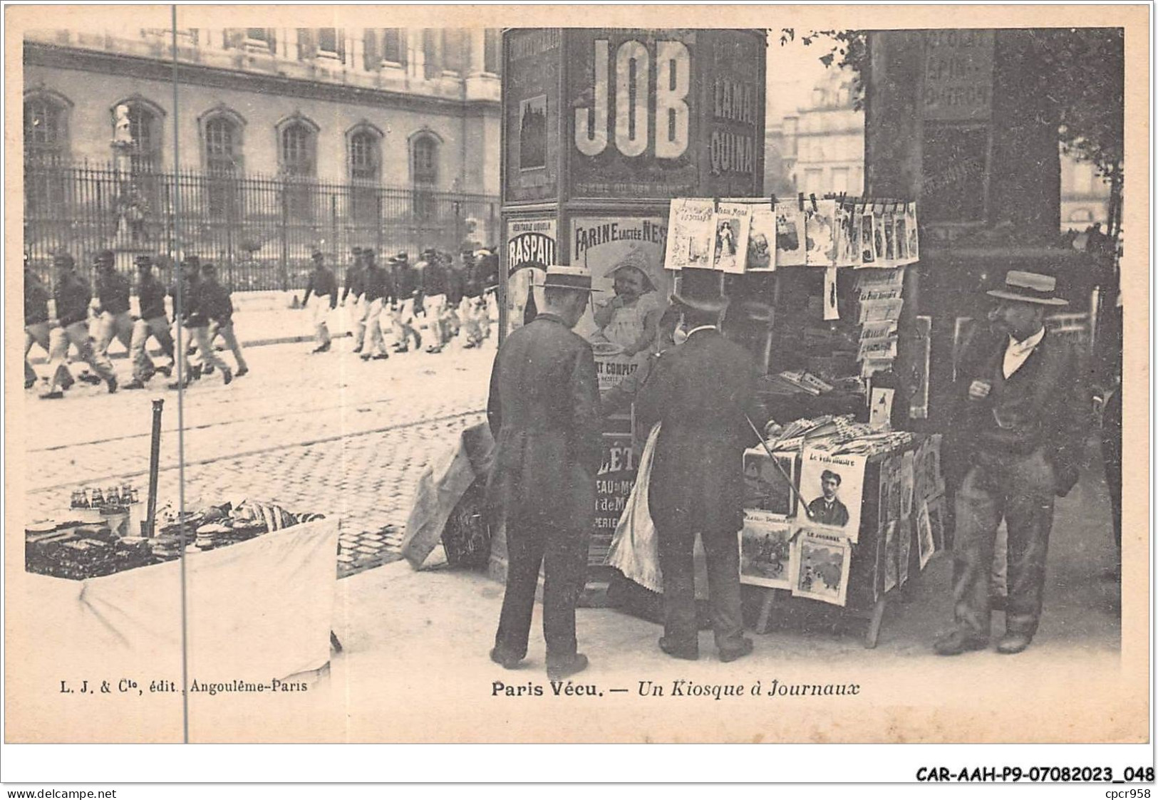 CAR-AAHP9-75-0794 - PARIS VECU - Un Kiosque à Journaux - Petits Métiers à Paris