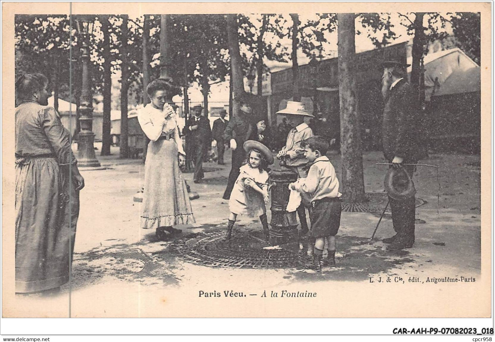 CAR-AAHP9-75-0779 - PARIS-VECU - à La Fontaine - Plätze