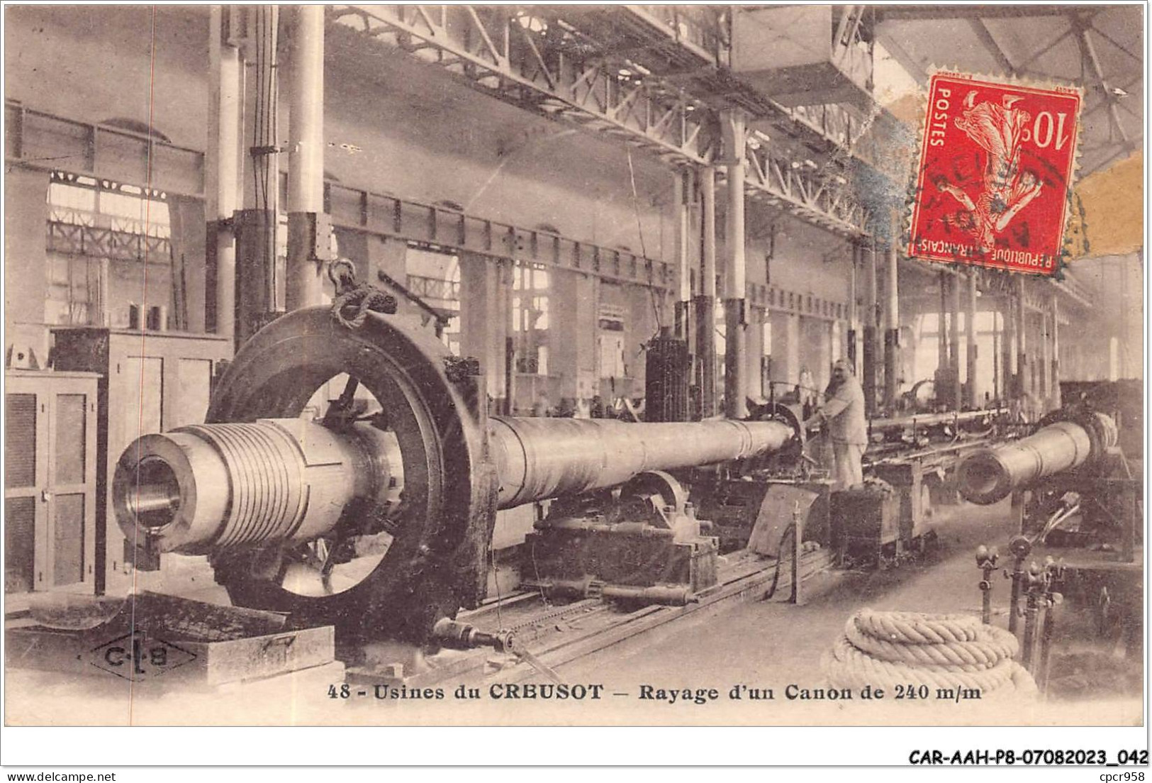 CAR-AAHP8-71-0691 - LE CREUSOT - Usine - Rayage D'un Canon De 240m/m - Le Creusot
