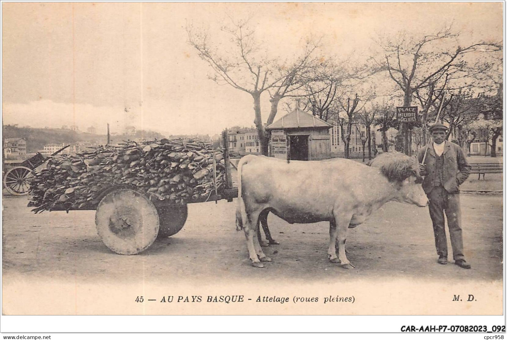 CAR-AAHP7-64-0616 - AU PAYS BASQUE - Attelage - Roues Pleines - Agriculture - Otros & Sin Clasificación