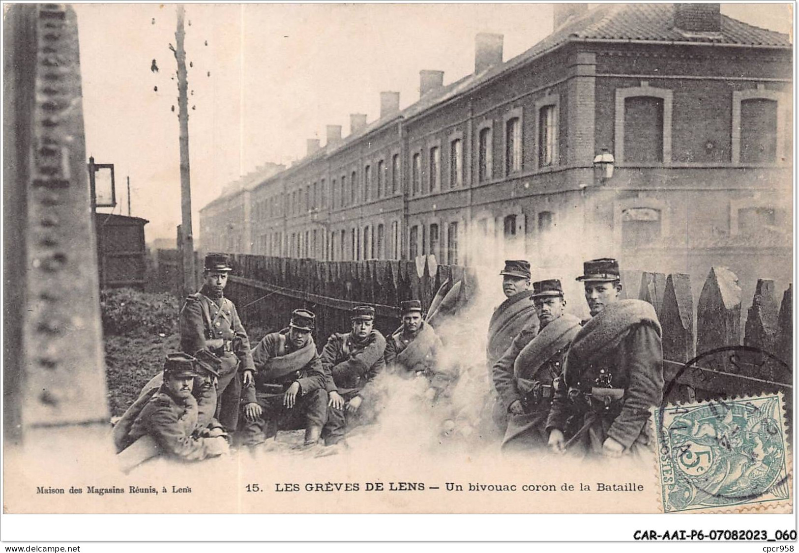 CAR-AAIP6-62-0498 - LENS - Les Grèves - Un Bivouac Coron De La Bataille - Lens