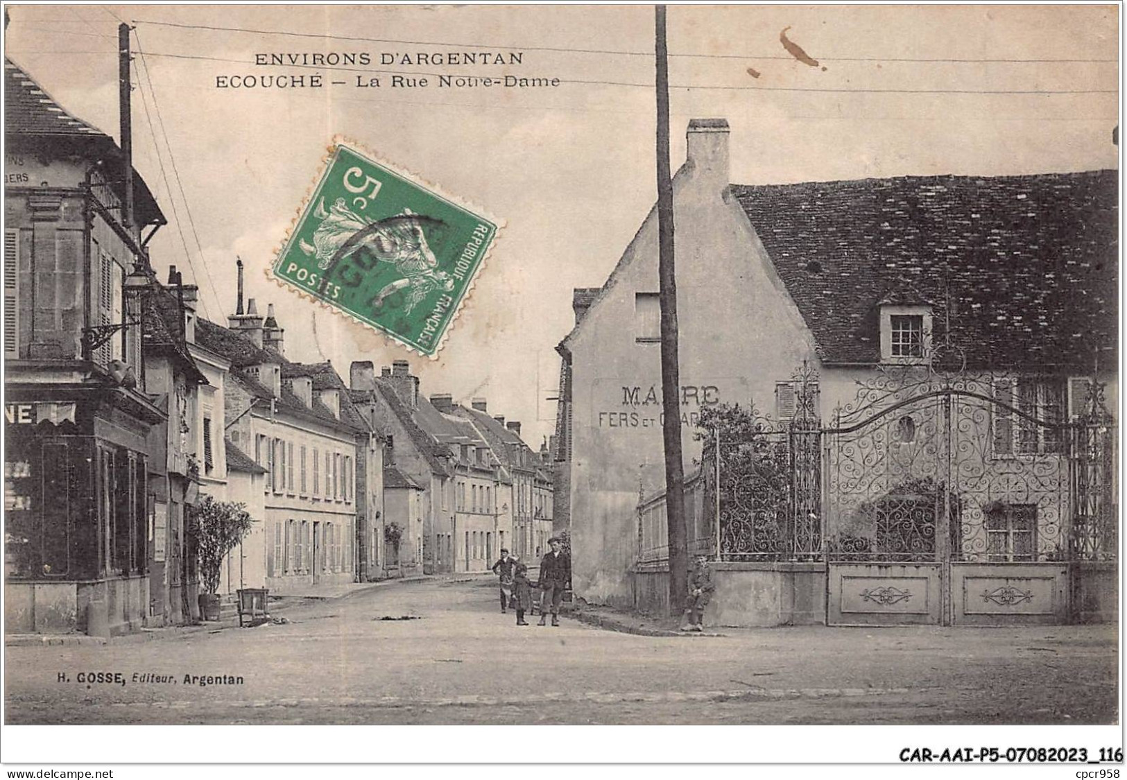 CAR-AAIP5-61-0434 - Environs D'ARGENTAN - ECOUCHE - La Rue Notre-Dame - Argentan