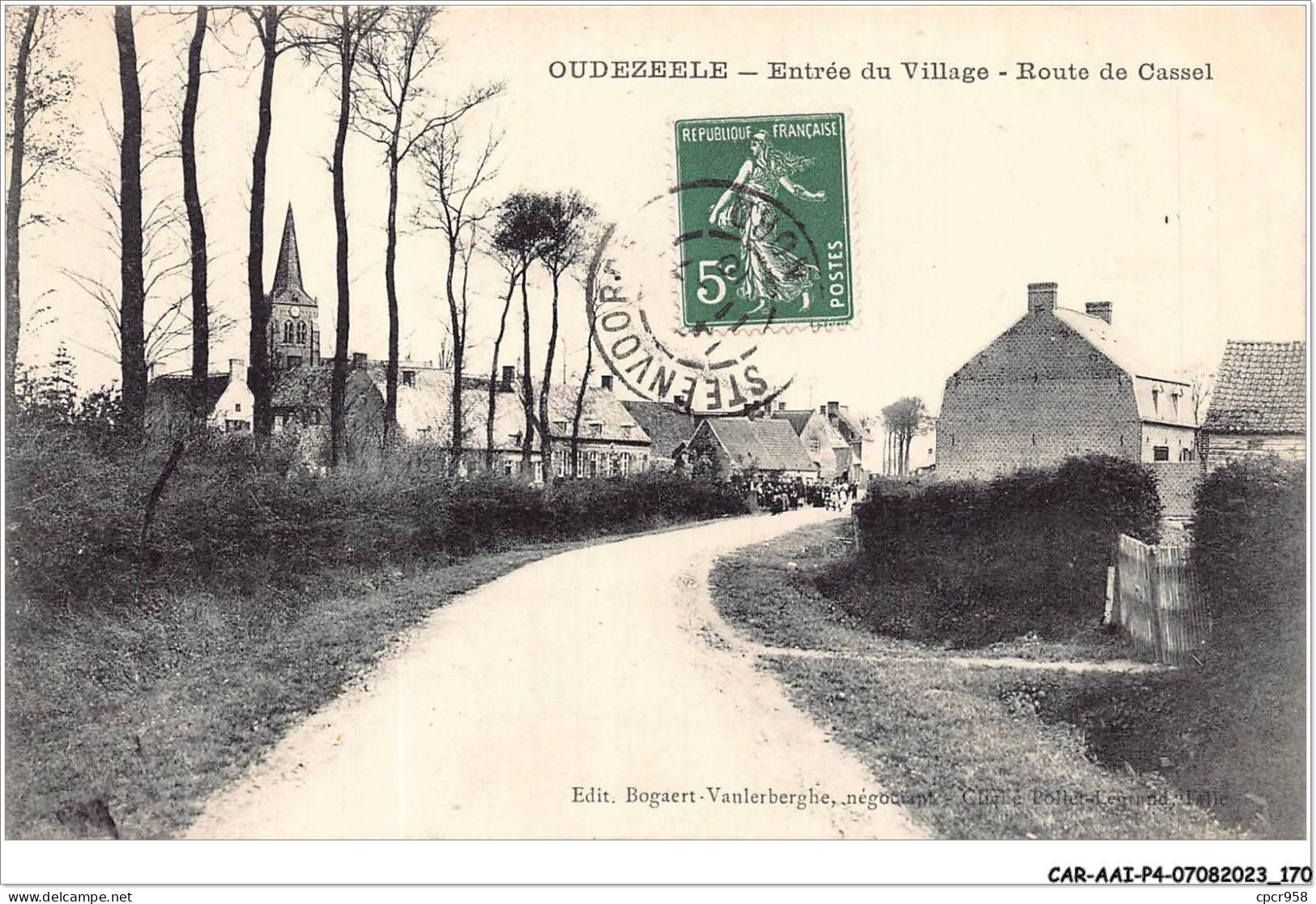 CAR-AAIP4-59-0372 - OUDEZEELLE - Entrée Du Village - Route De Cassel - Other & Unclassified