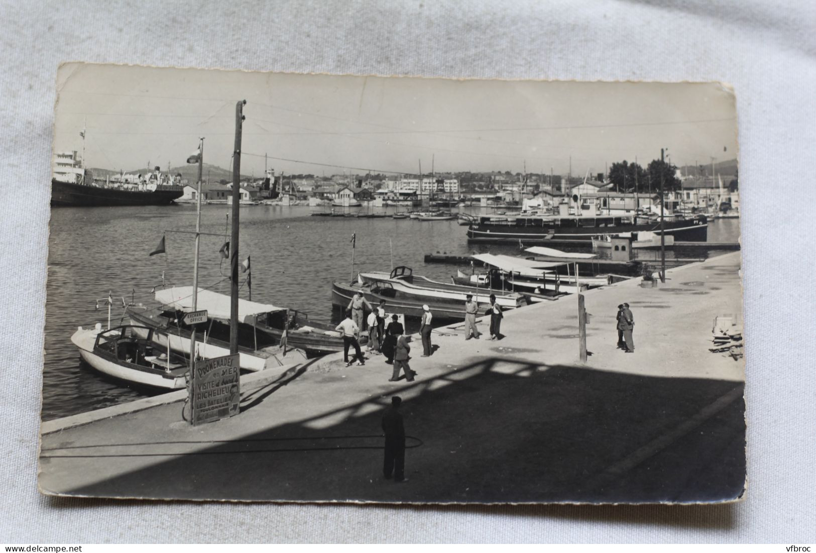 N532, Cpsm 1957, Toulon, Le Port, Var 83 - Toulon