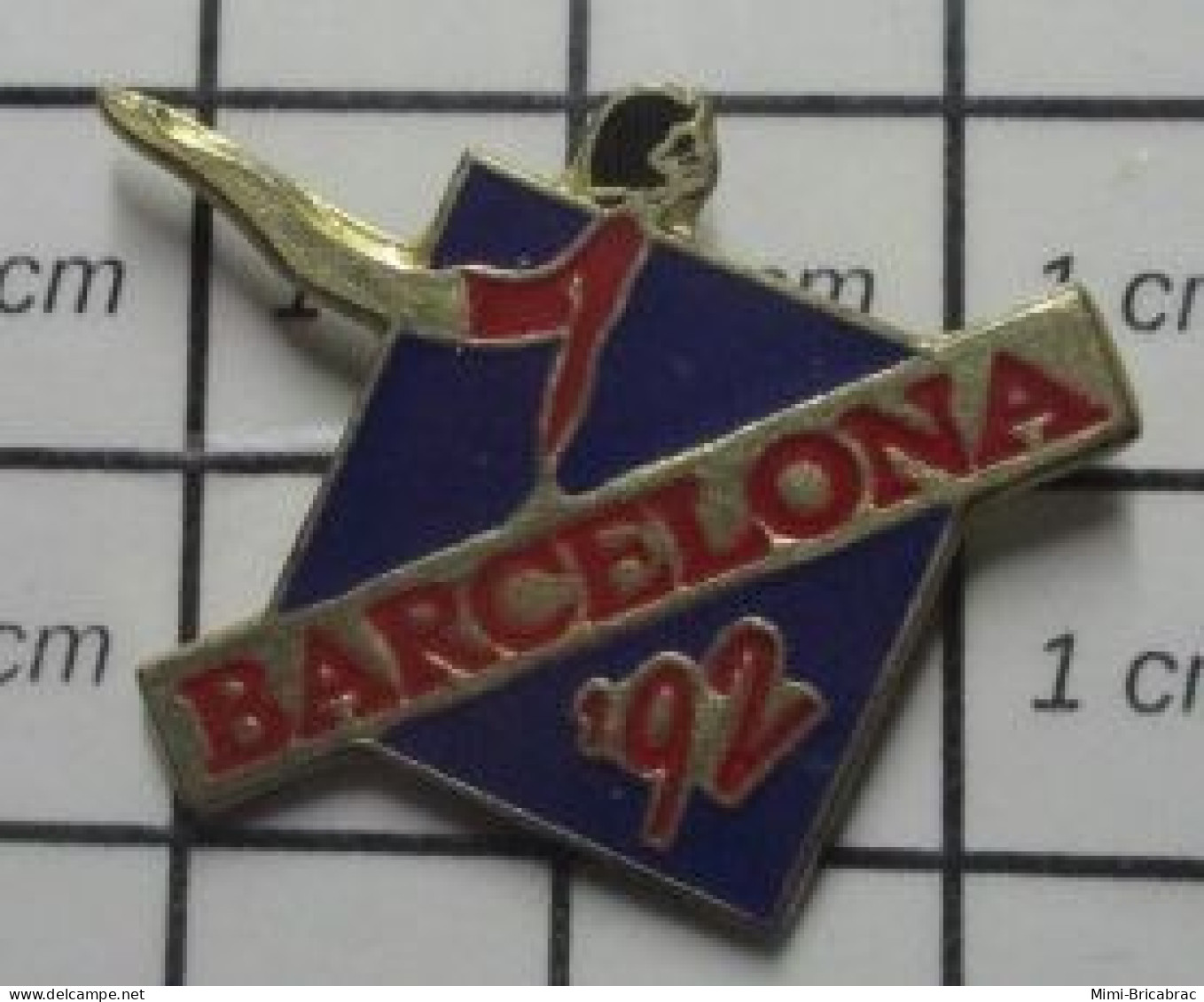 3617 Pin's Pins / Beau Et Rare / JEUX OLYMPIQUES / BARCELONA 92 GYMNASTIQUE FELMININE POUTRE - Olympische Spelen