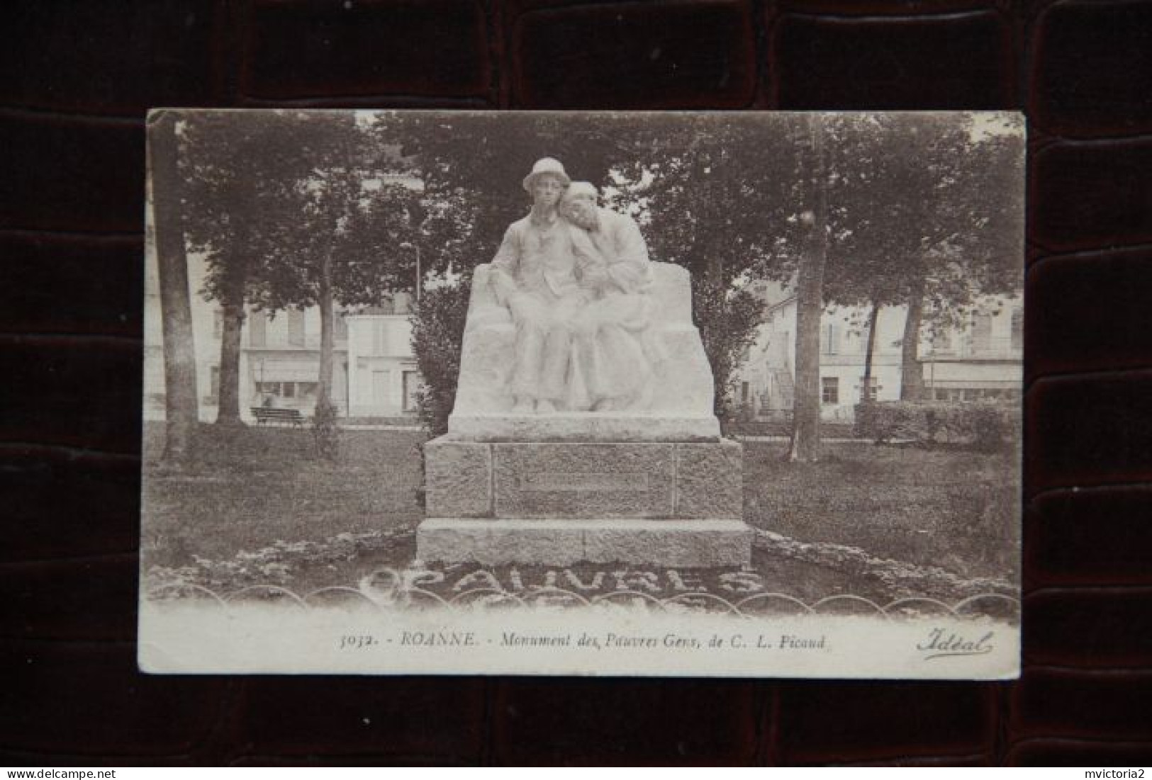 42 - ROANNE : Monument Des Pauvres Gens - Roanne