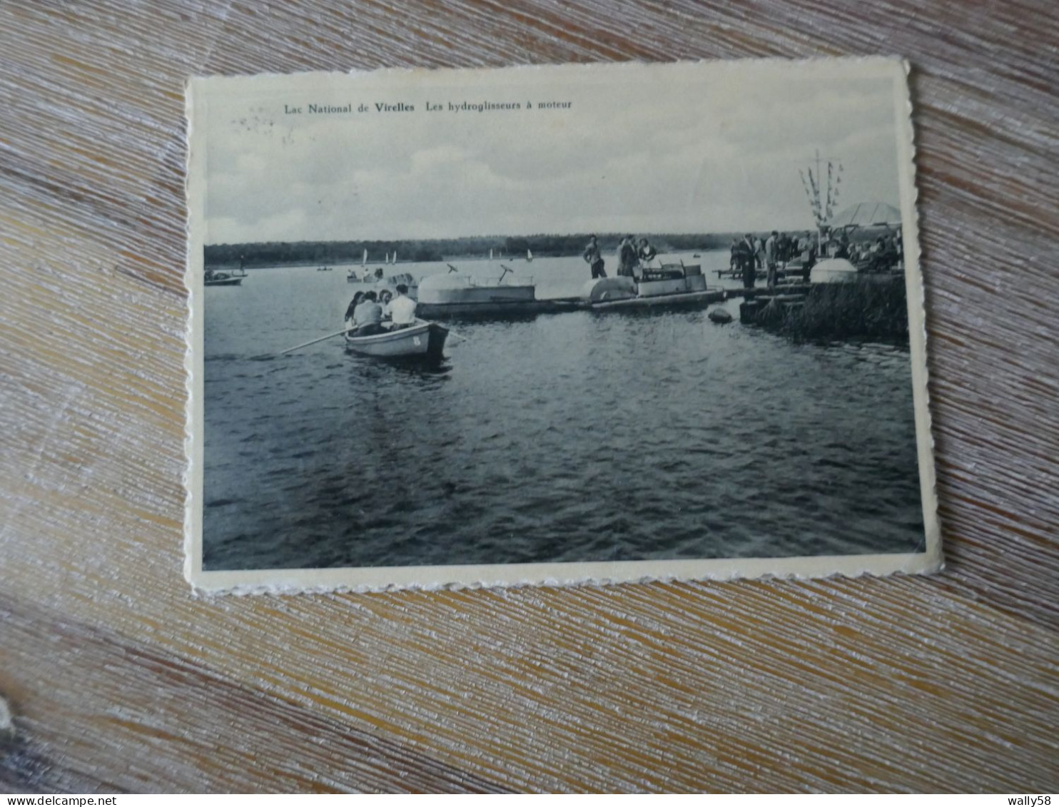 Chimay Lac National De Virelles Les Hydroglisseurs à Moteur - Chimay