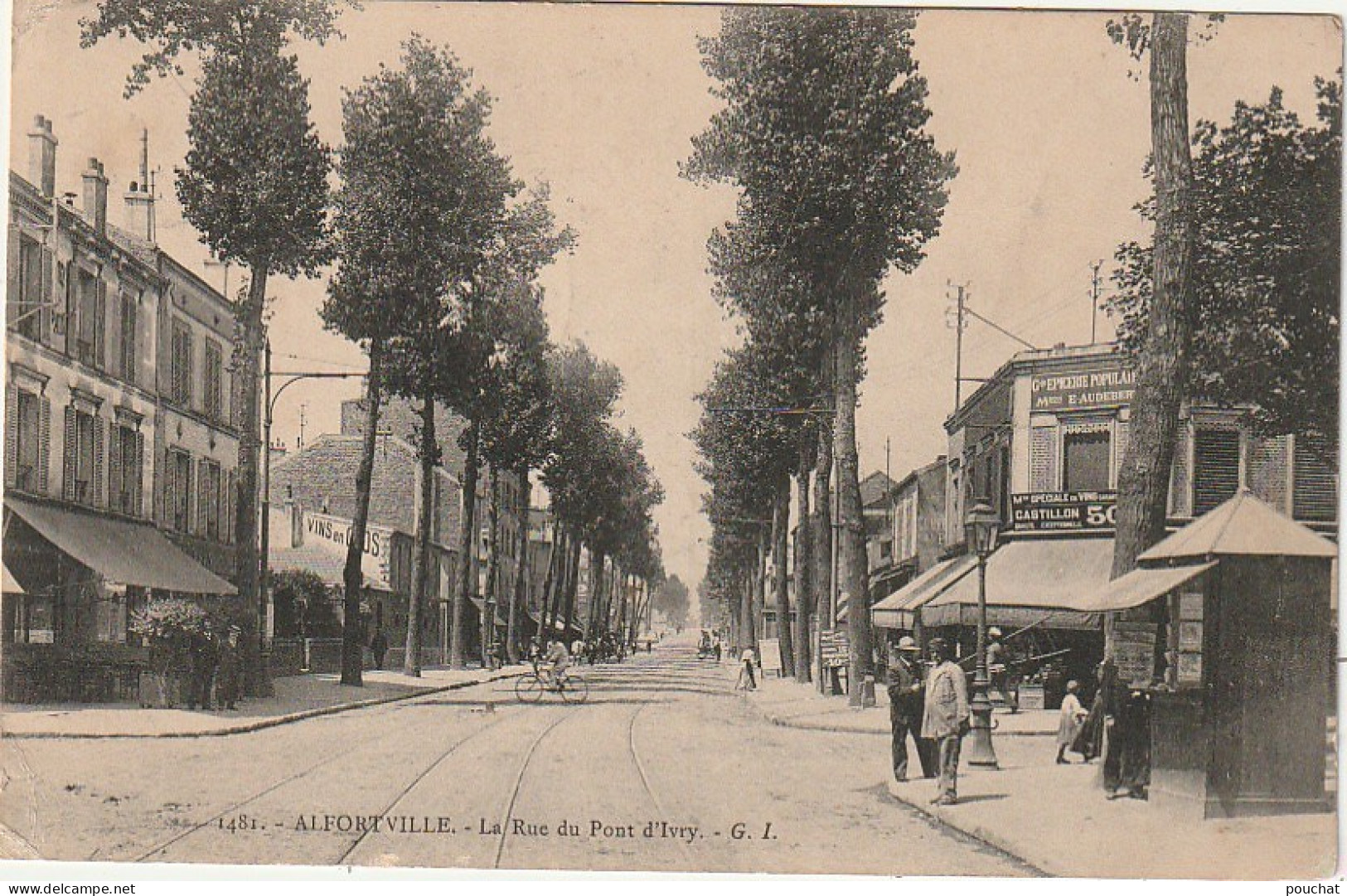 MO 8-(94) ALFORTVILLE - LA RUE DU PONT D' IVRY - ANIMATION - COMMERCES  - 2 SCANS - Alfortville