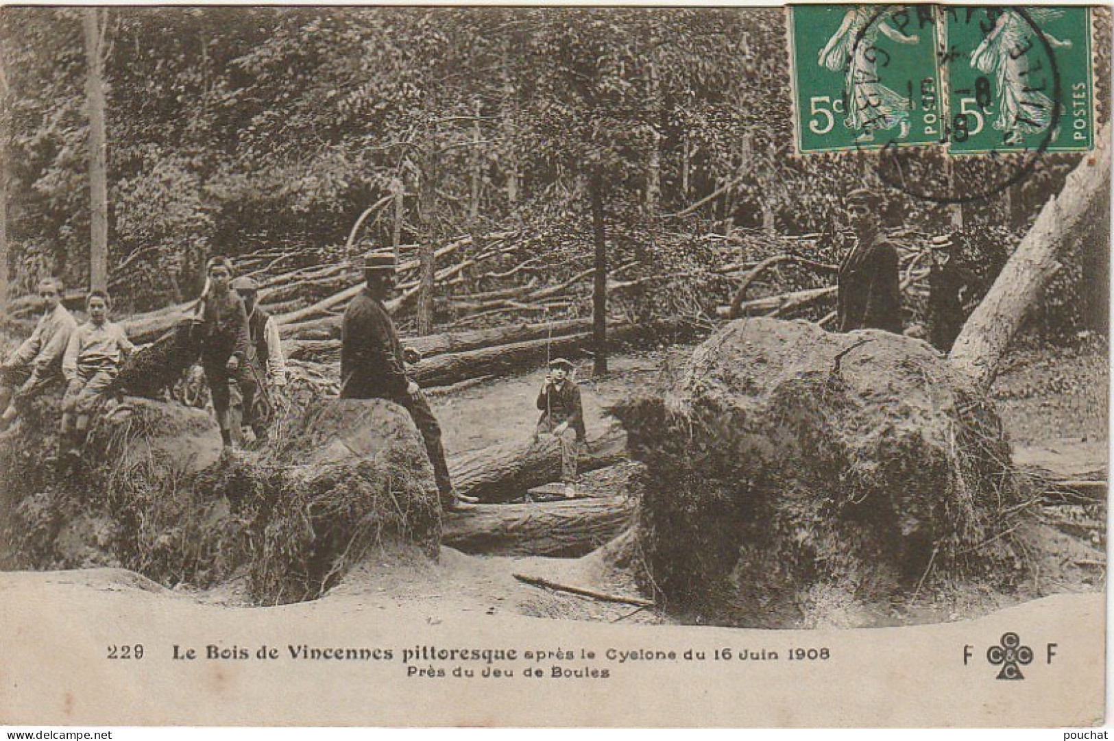 MO 9-(94)  LE BOIS DE VINCENNES PITTORESQUE APRES LE CYCLONE DU 16 JUIN 1908 - PRES DU JEU DE BOULES   - 2 SCANS - Vincennes